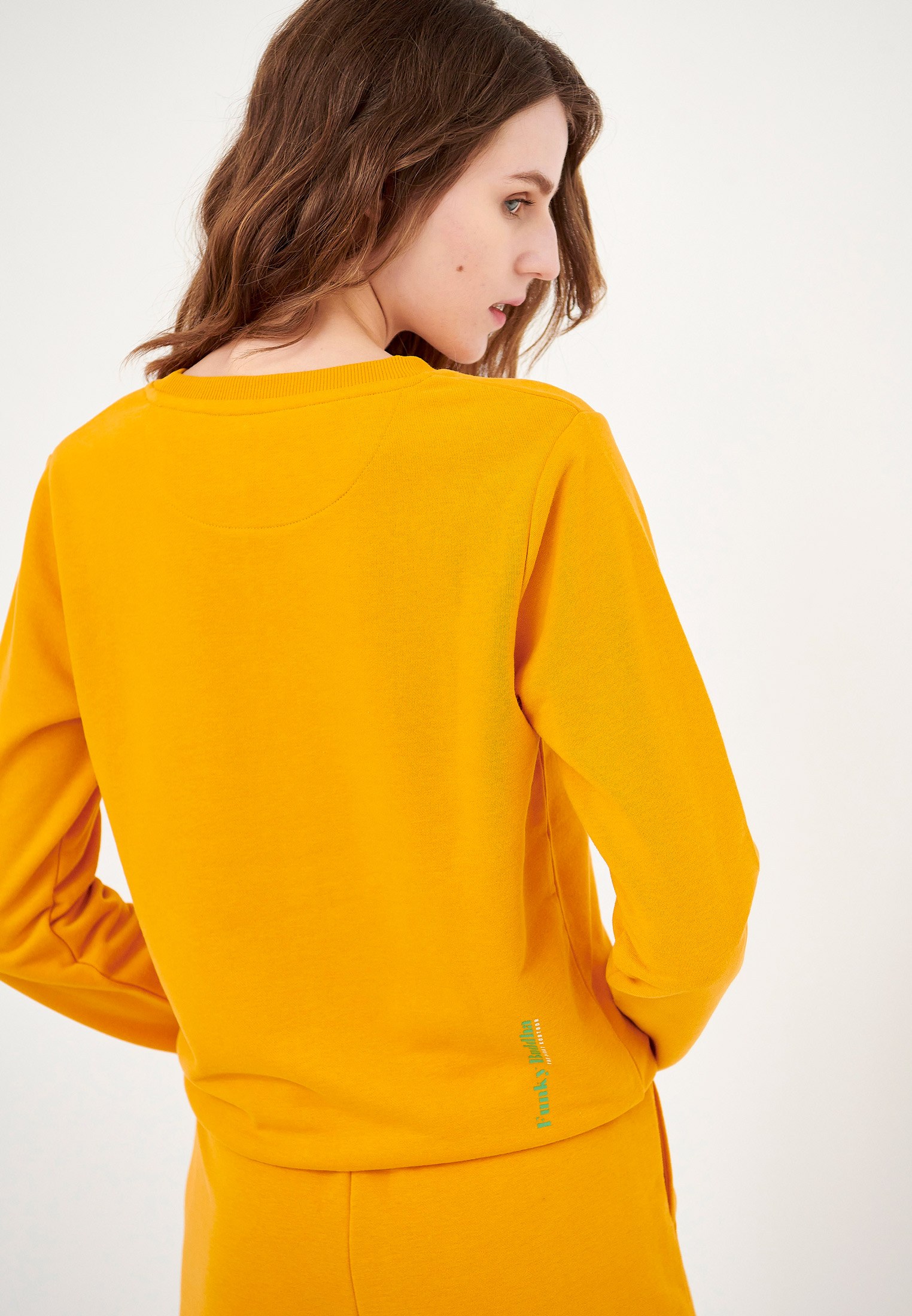 Φούτερ με κεντητό logo φωτογραφία