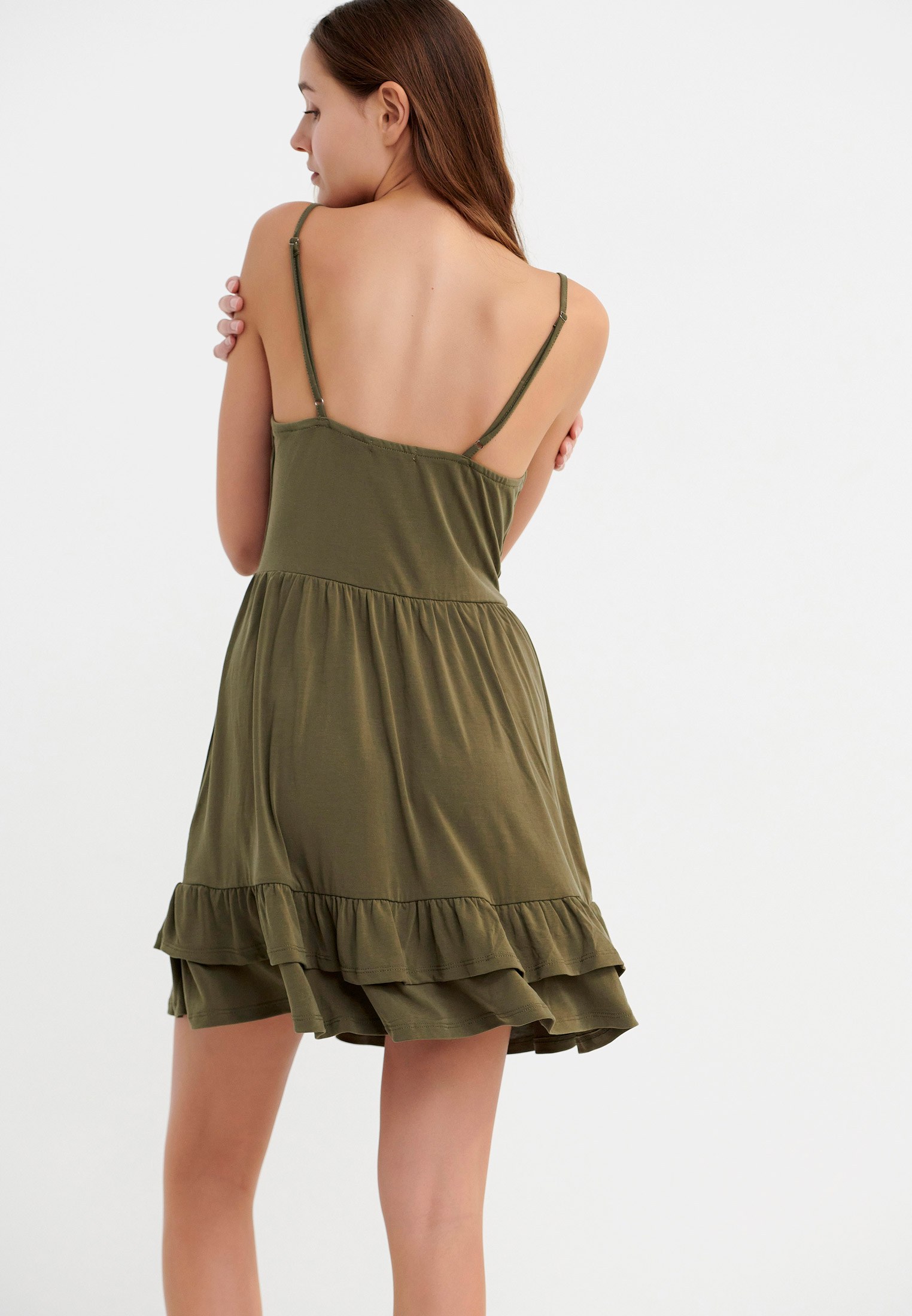 Μίνι φόρεμα με τιράντες και βολάν φωτογραφία