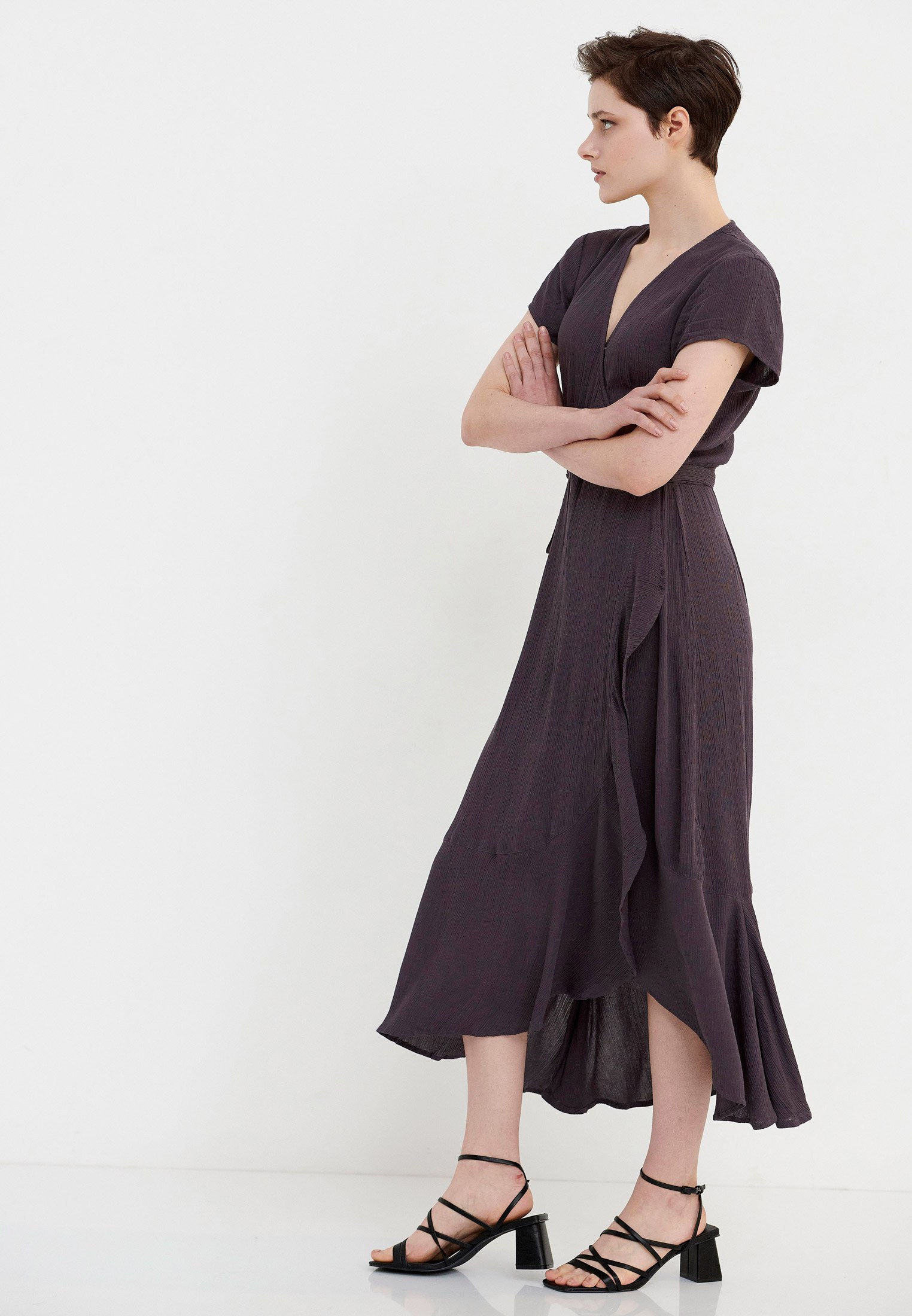 Κρουαζέ φόρεμα από βισκόζη φωτογραφία