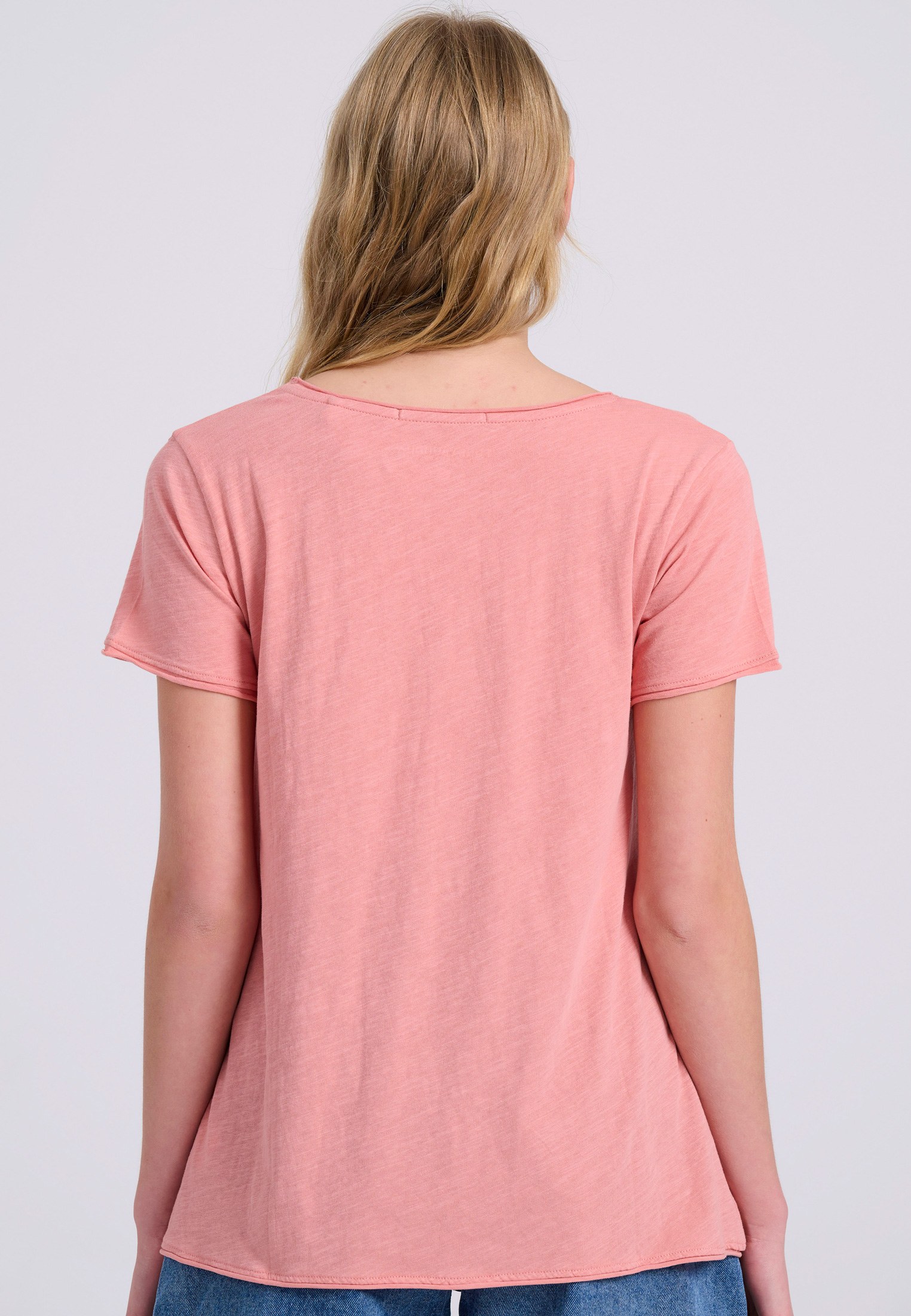 Γυναικείο V-neck μονόχρωμο t-shirt - The essentials φωτογραφία