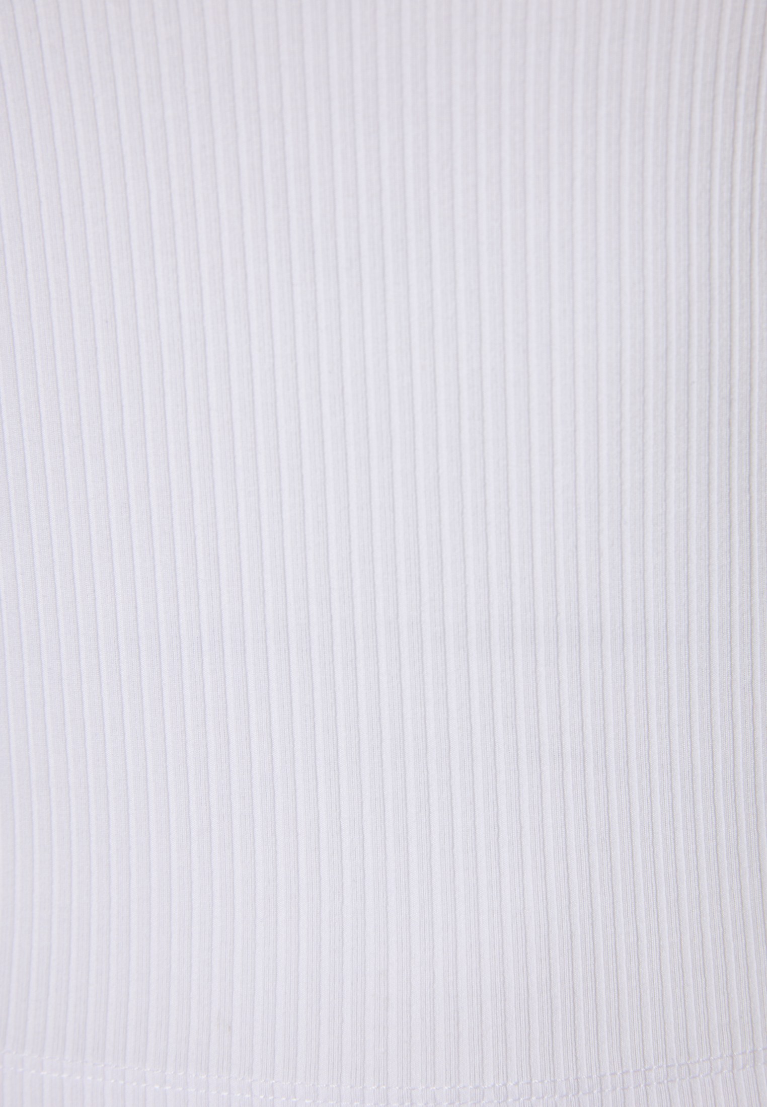 Tank top σε rib ύφανση φωτογραφία