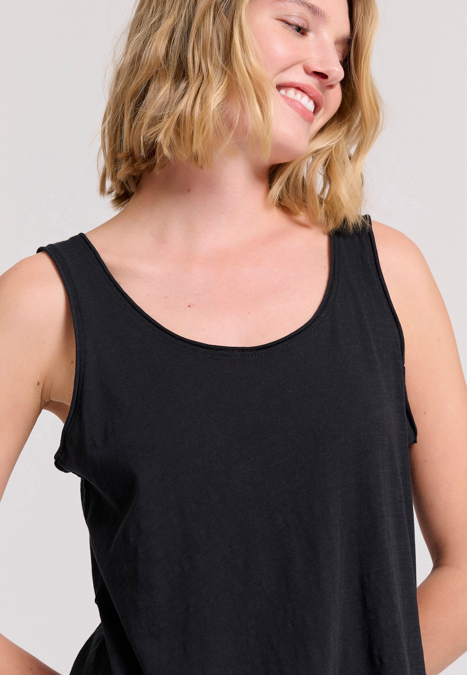 Women's T-Shirts Funky Buddha Black