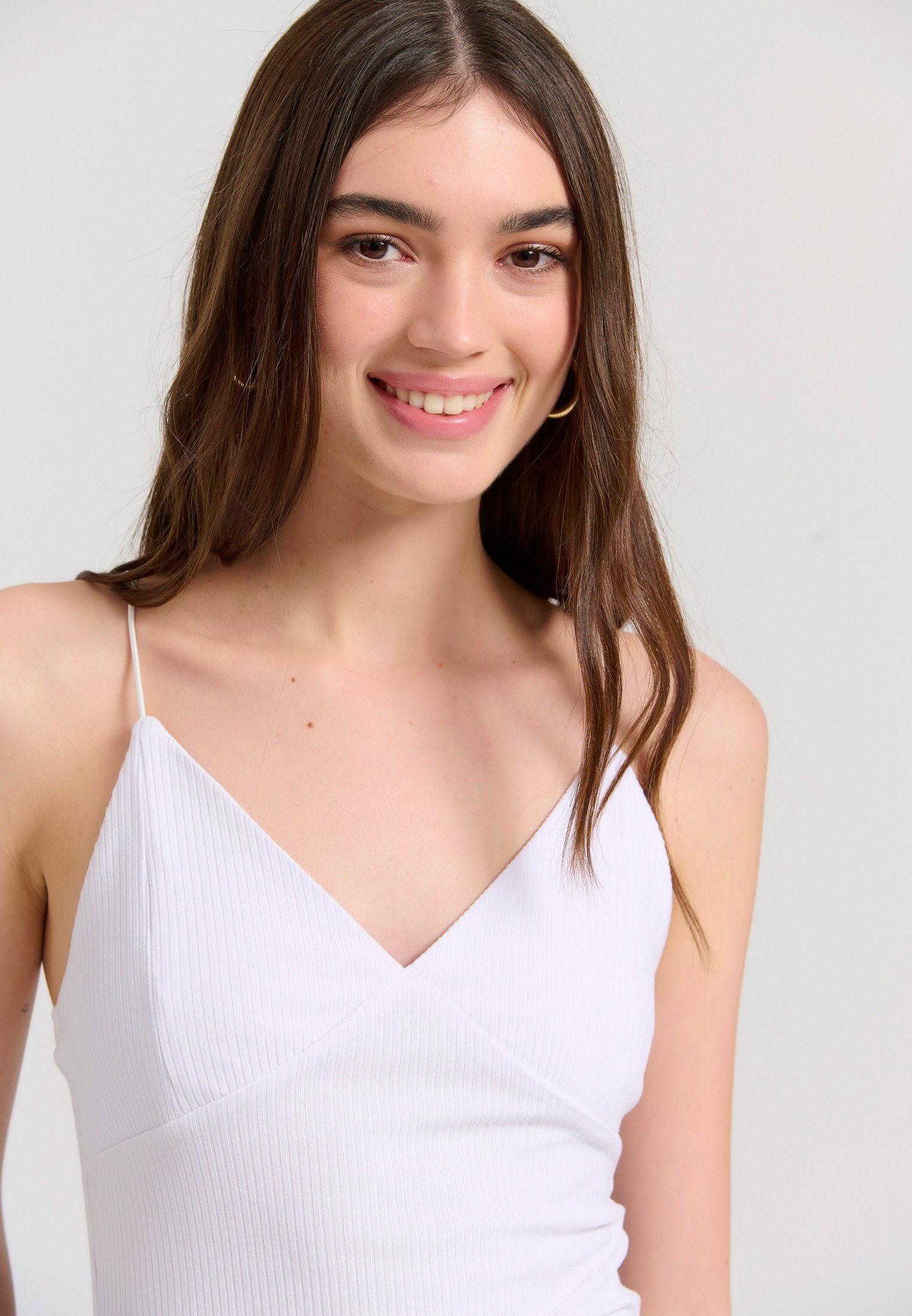 Κορμάκι σε rib ύφανση με ανοιχτή πλάτη