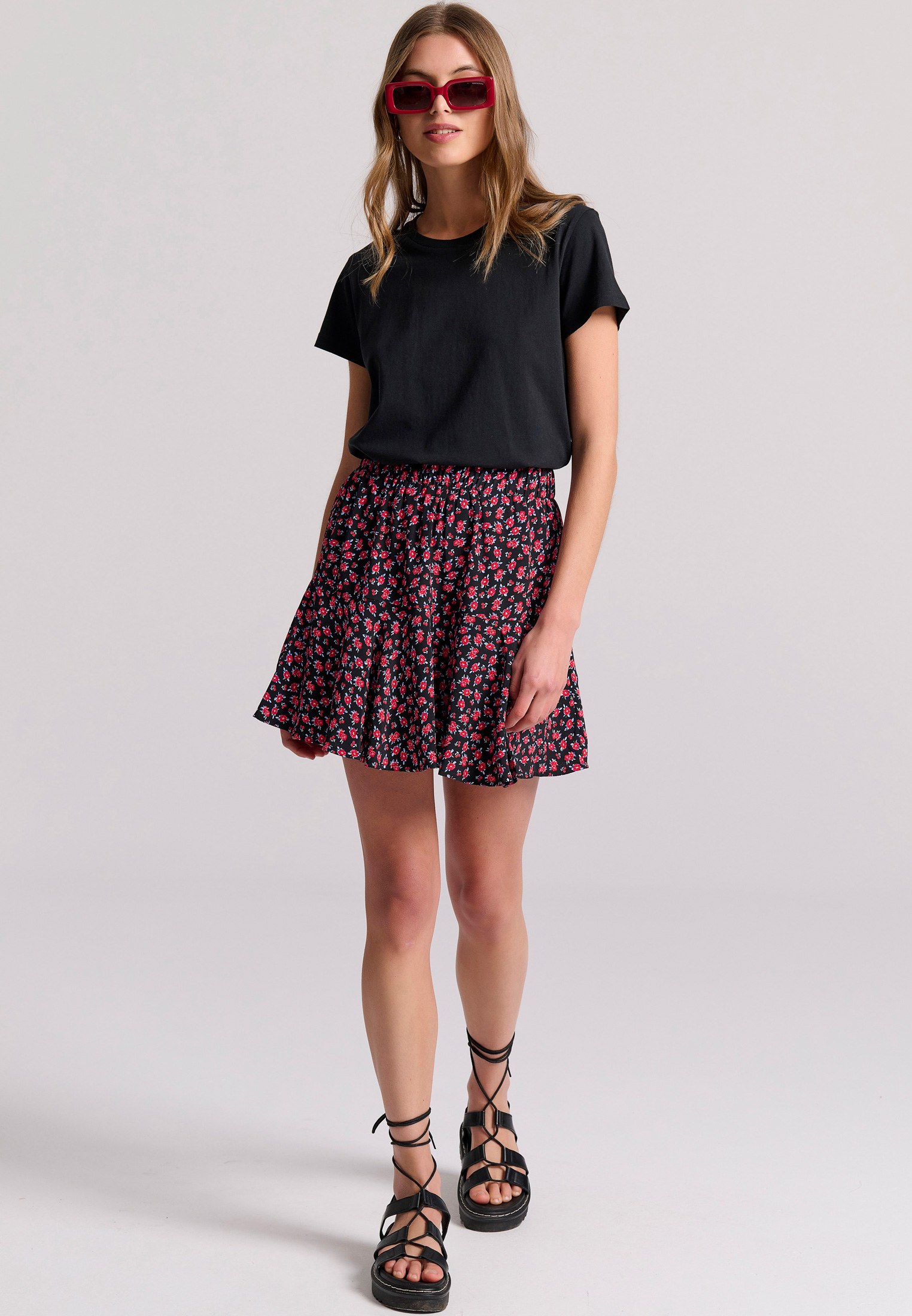 Women's T-Shirts Funky Buddha Black