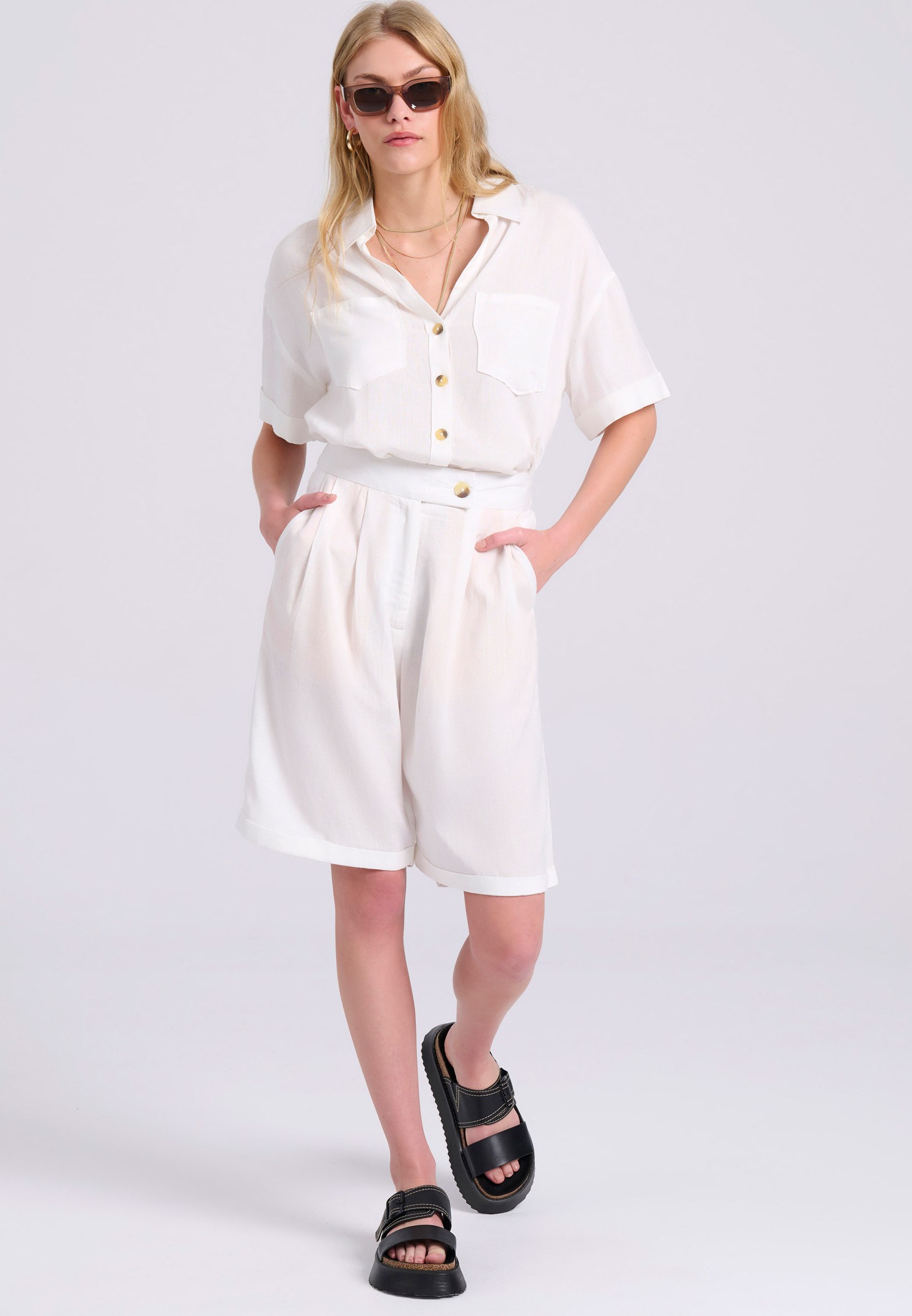 Women's Shorts Funky Buddha White