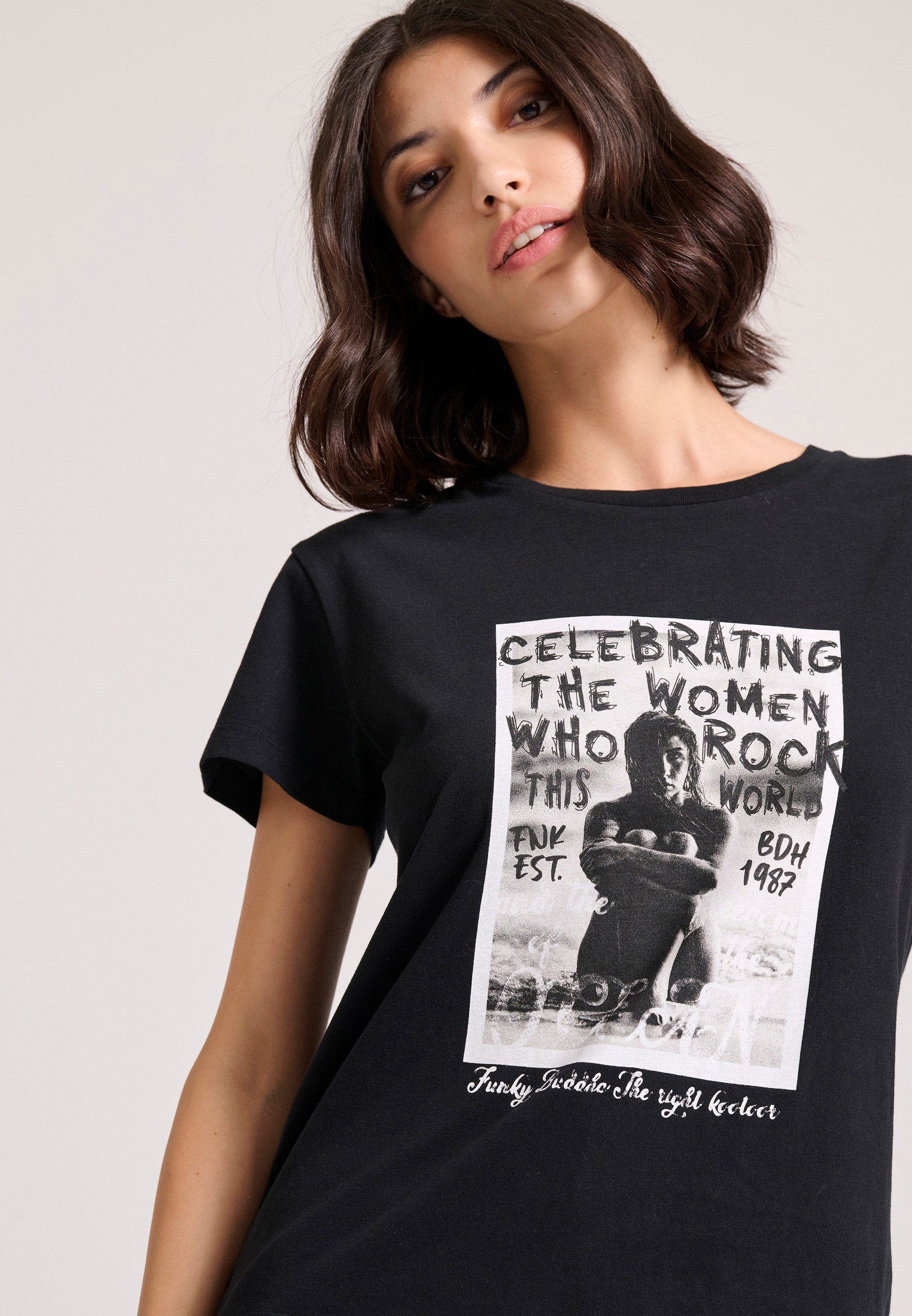 Women's T-Shirts Funky Buddha Black