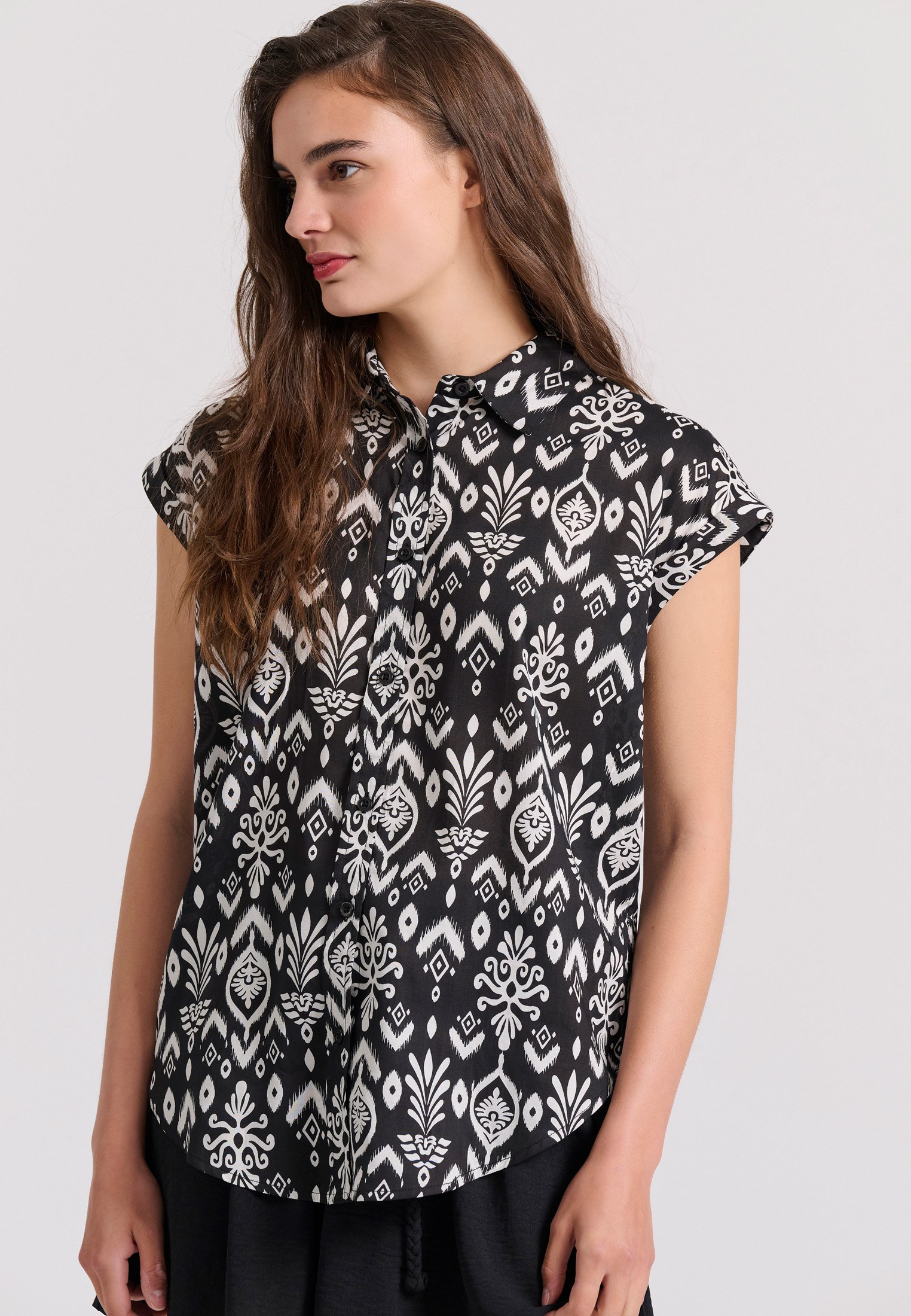 Women's Shirts Funky Buddha Black