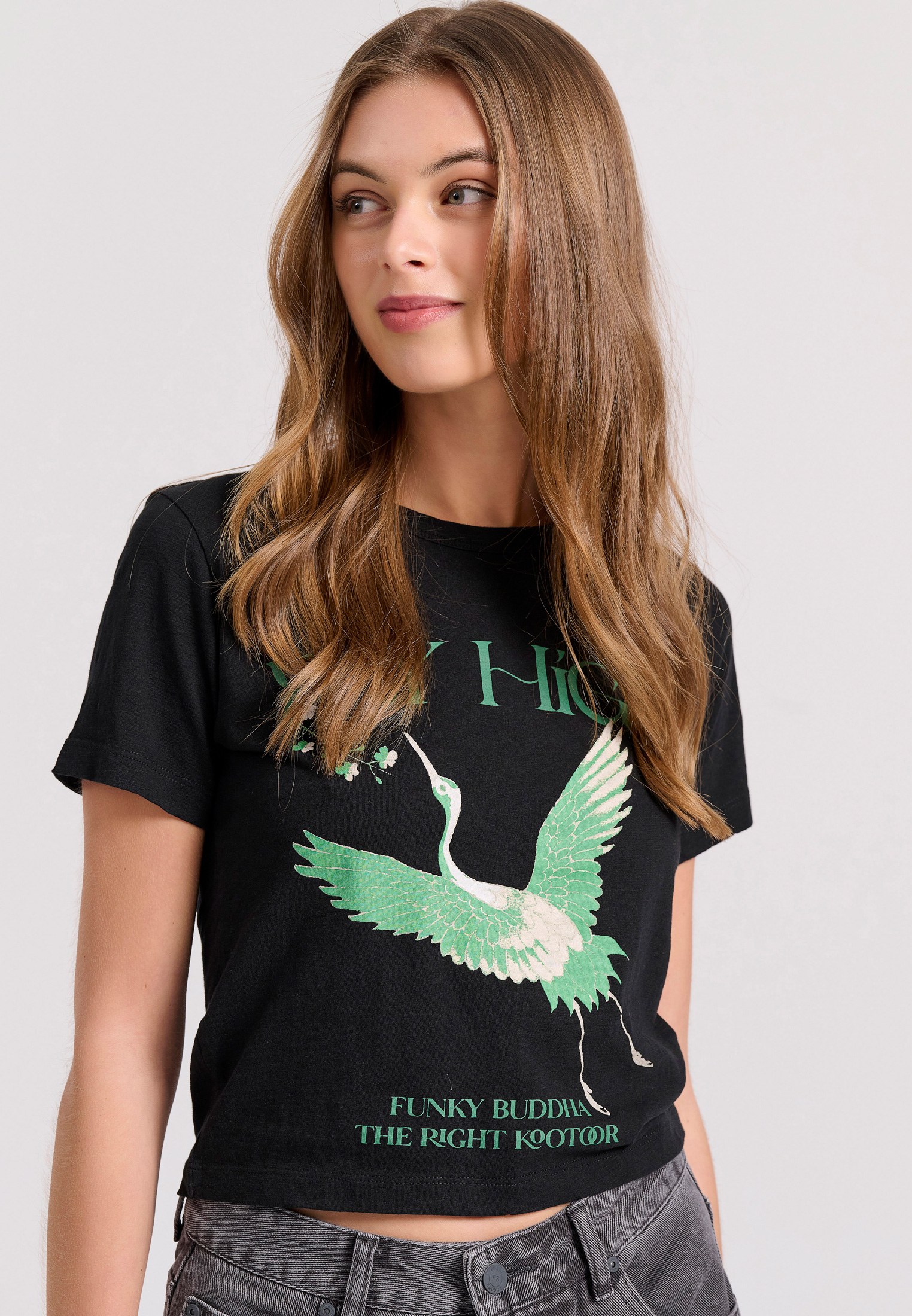 Cropped t-shirt με φωτογραφικό τύπωμα φωτογραφία