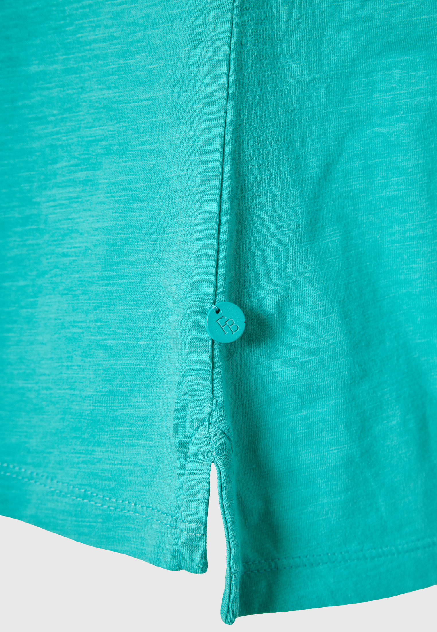 Γυναικείο t-shirt με στρογγυλή λαιμόκοψη - The essentials