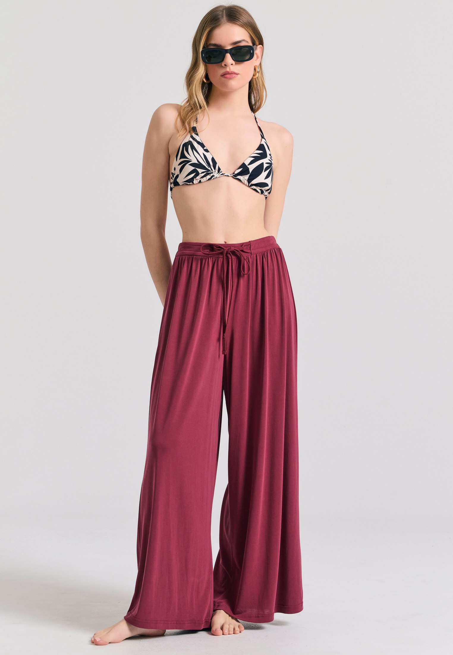 Wide leg παντελόνα με δέσιμο με κορδόνι φωτογραφία