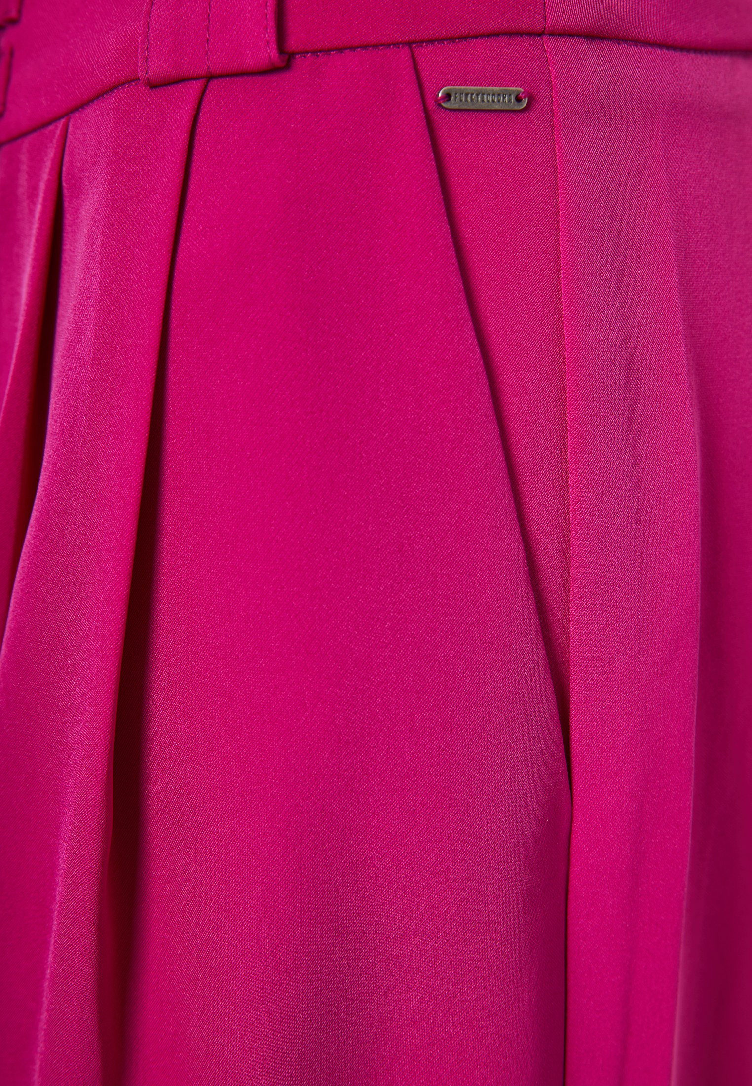 Women's Shorts Funky Buddha Red