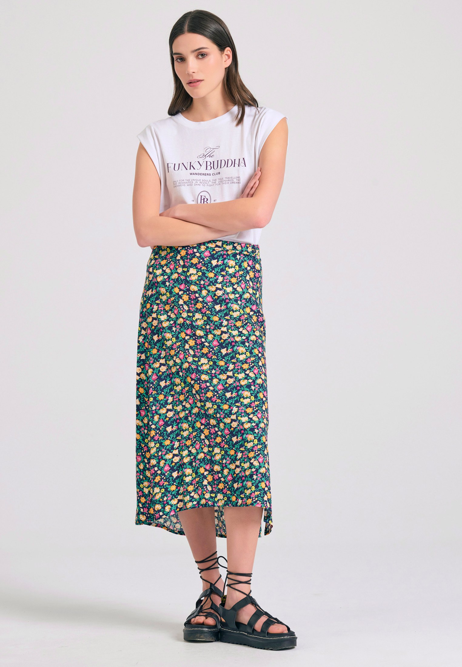 Φλοράλ μίντι φούστα από βισκόζη