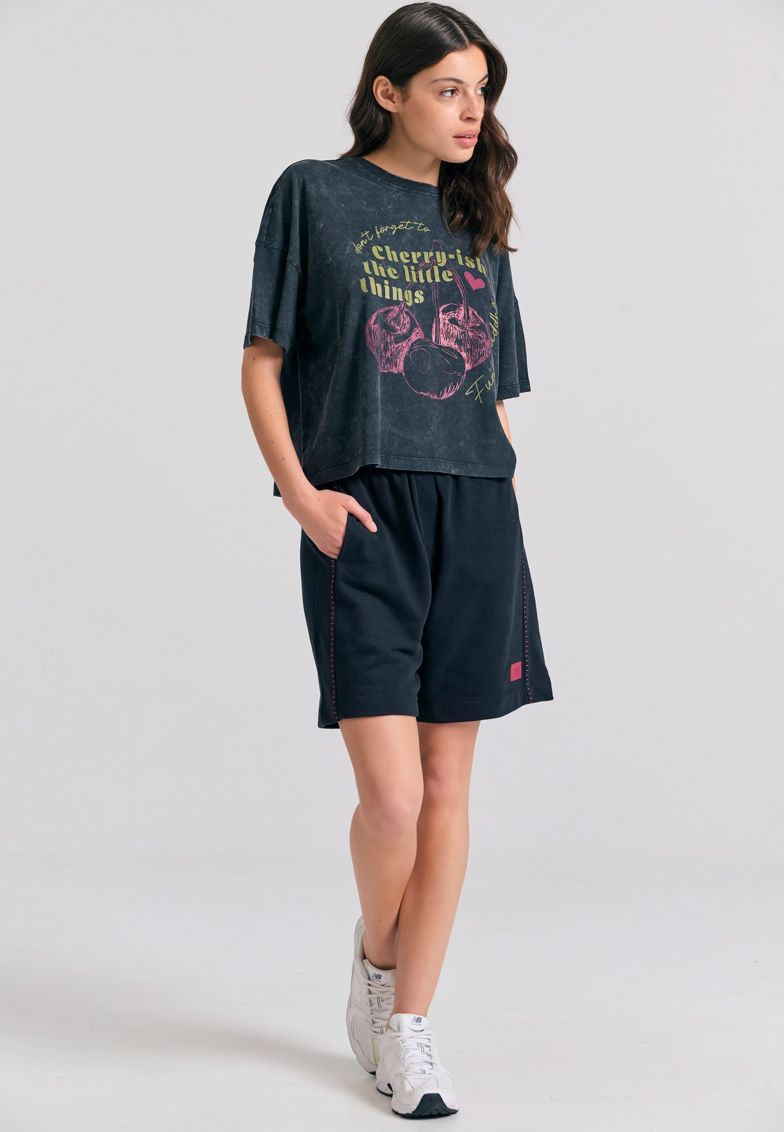 Women's Shorts Funky Buddha Black