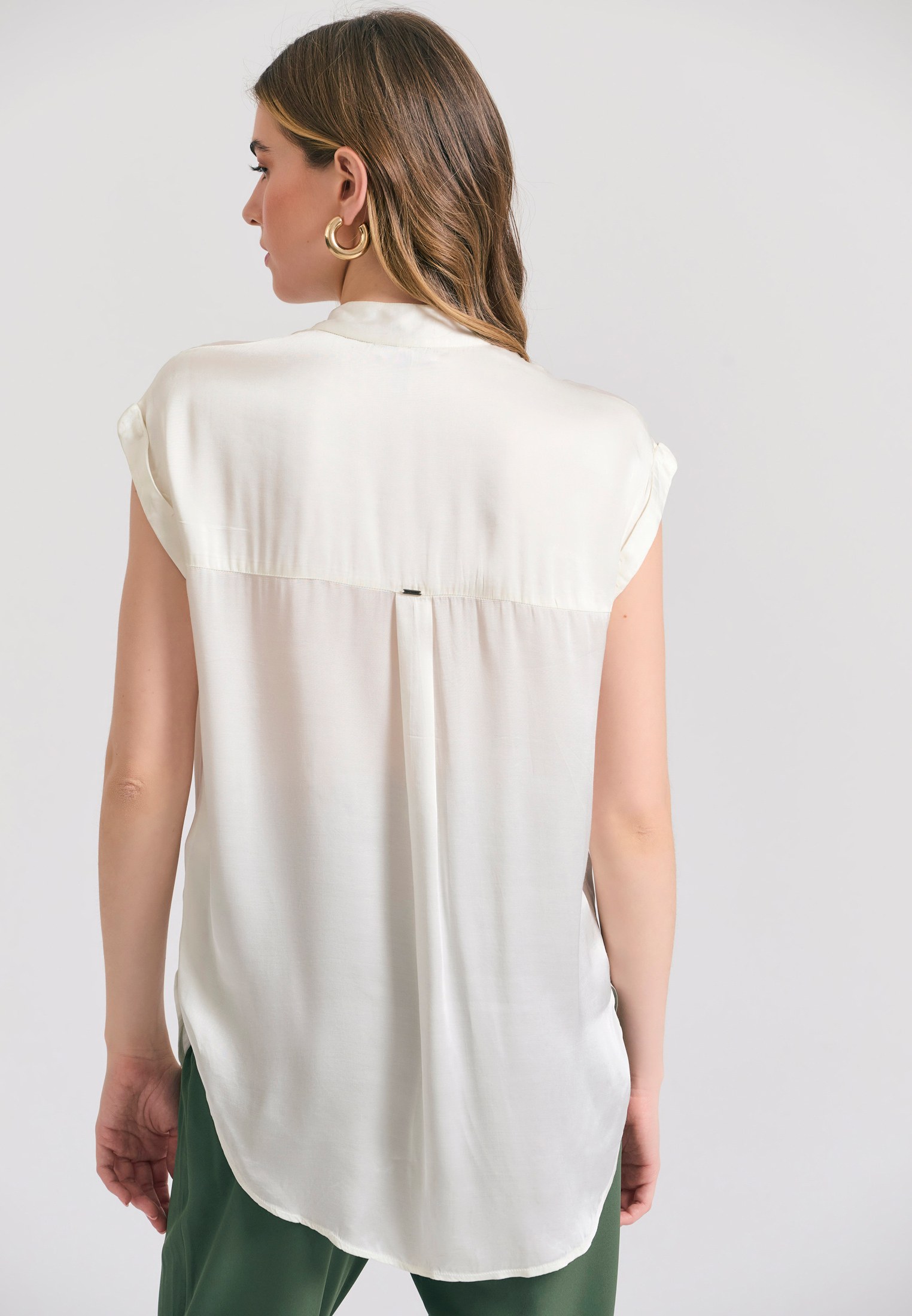 Γυναικείο πουκάμισο με λαιμό mao από βισκόζη φωτογραφία