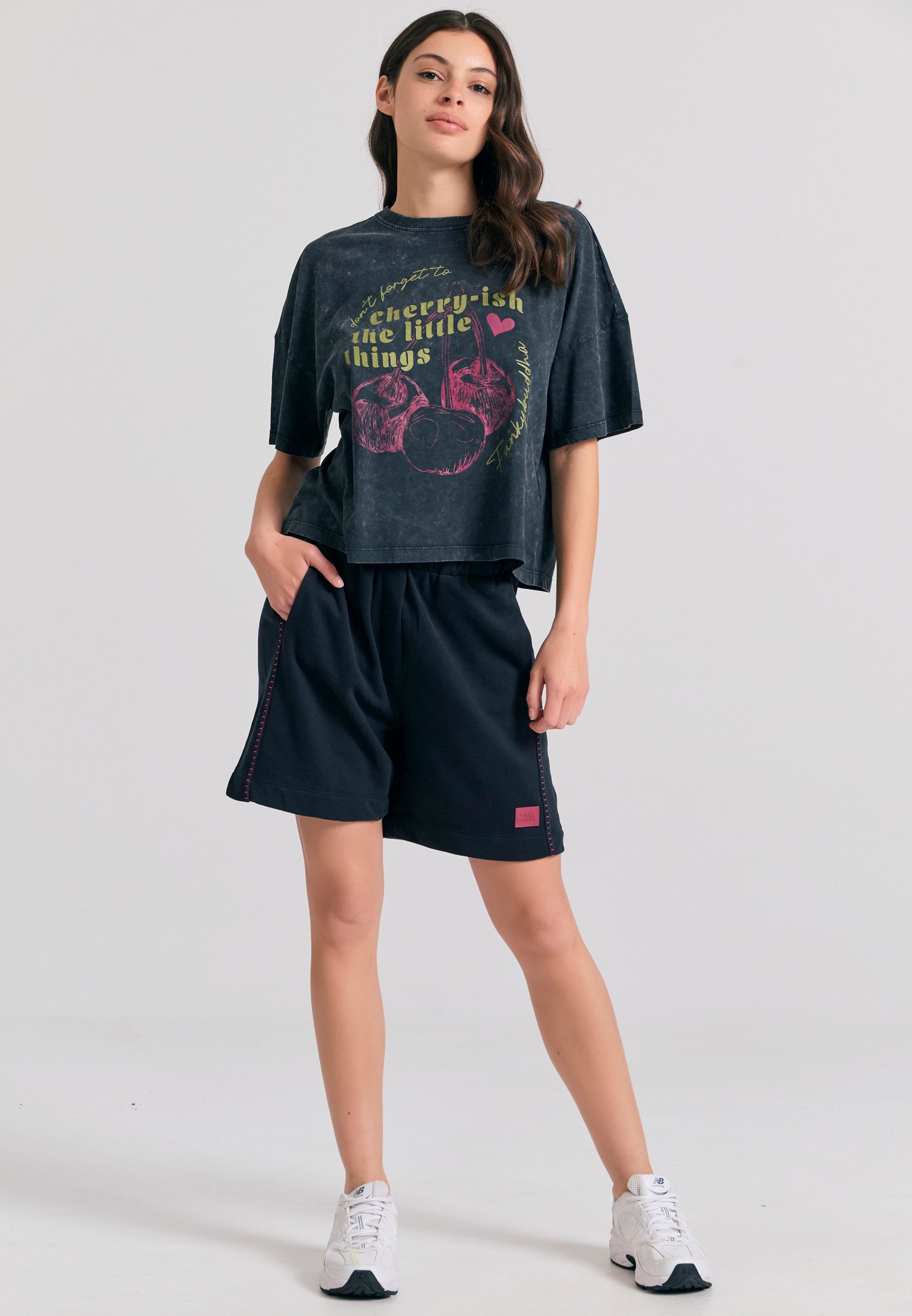 Women's T-Shirts Funky Buddha Black