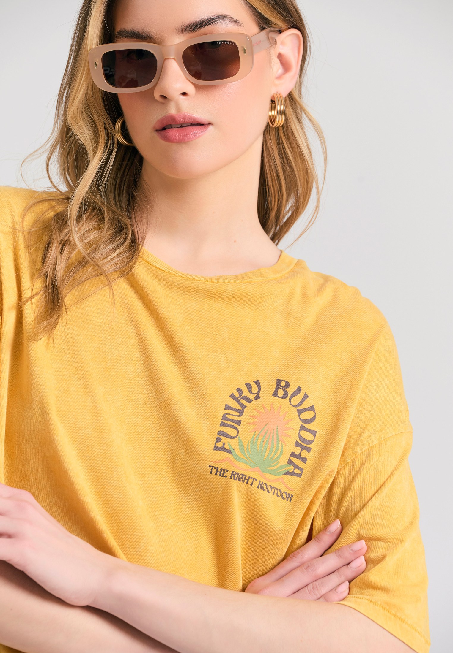 Oversized garment dyed t-shirt με τύπωμα στην πλάτη φωτογραφία