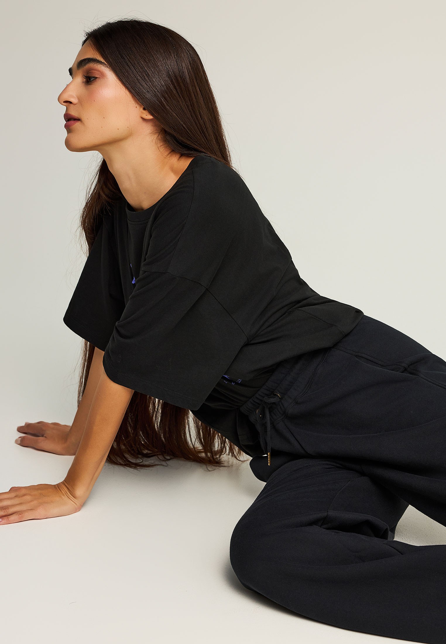 Γυναικείο flare fit παντελόνι φόρμας φωτογραφία