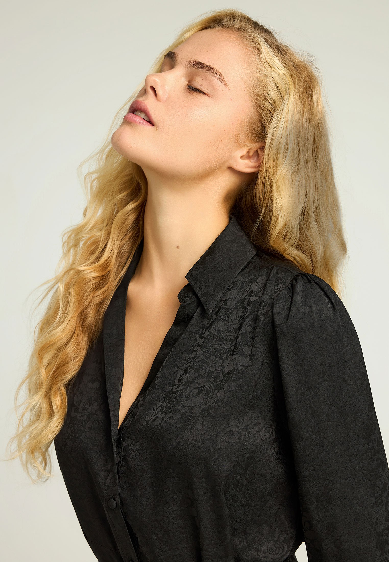 Γυναικείο ζακάρ φόρεμα φωτογραφία