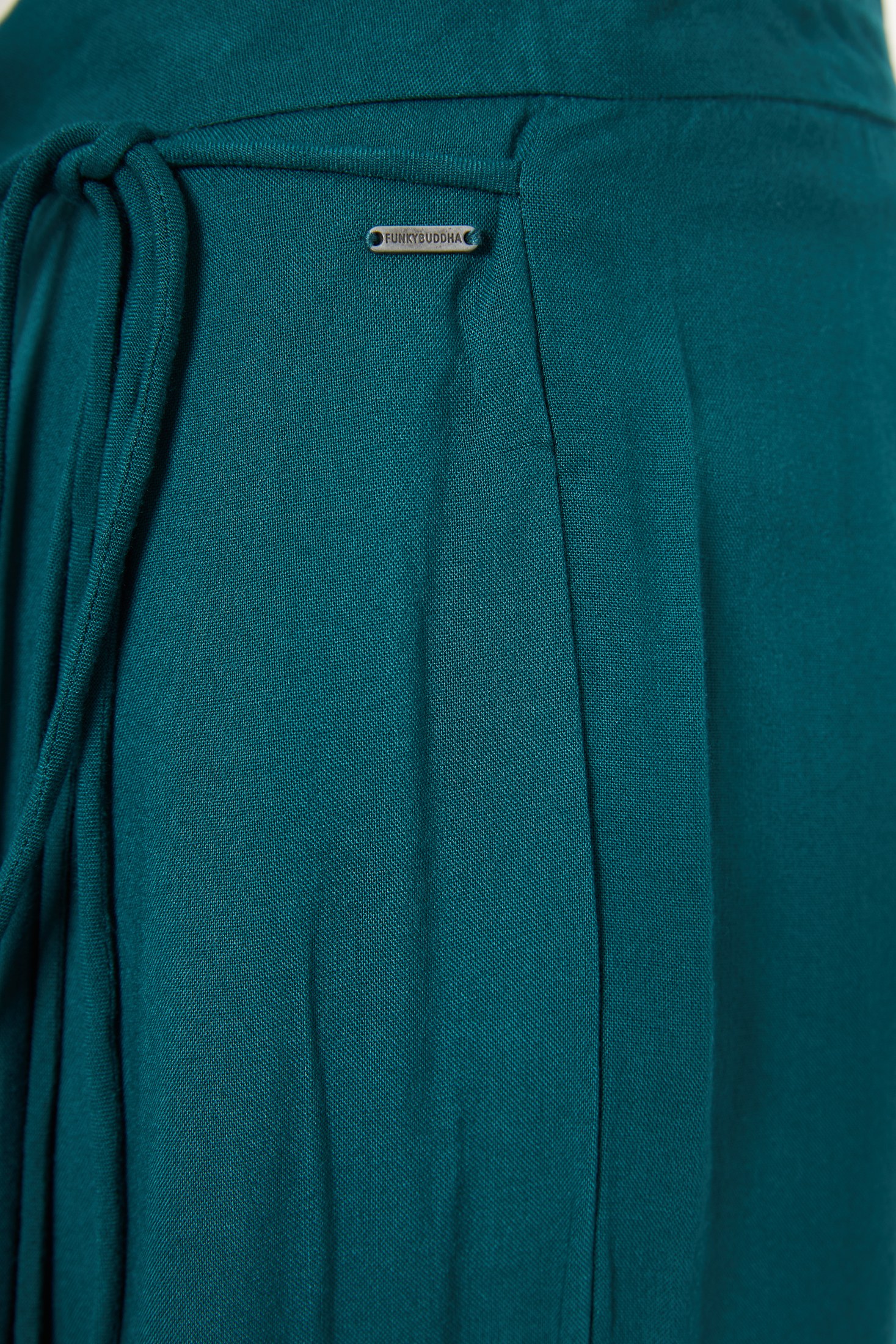 Γυναικεία παντελόνα απο βισκόζη με κρουαζέ δέσιμο φωτογραφία