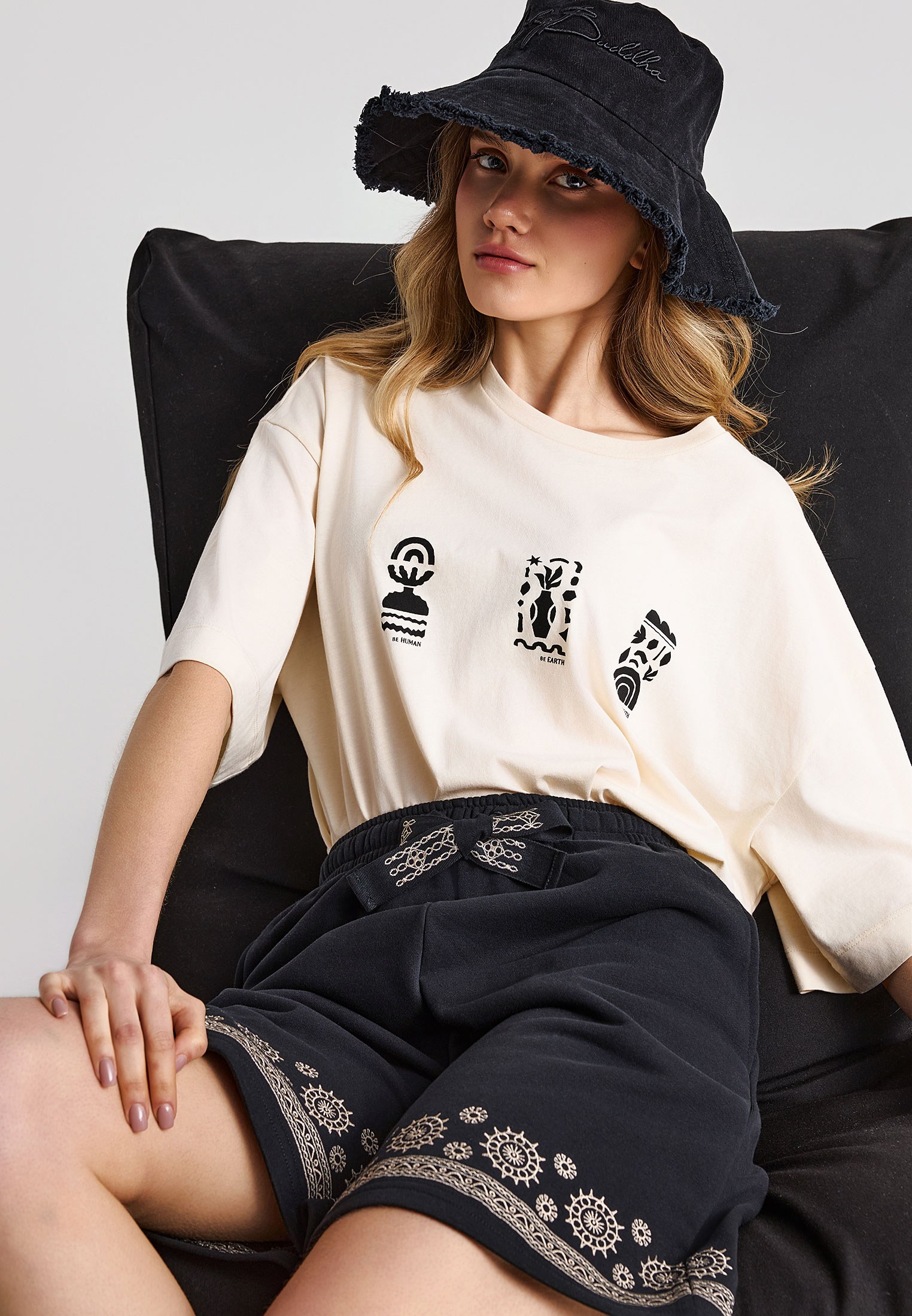 Women's Shorts Funky Buddha Black