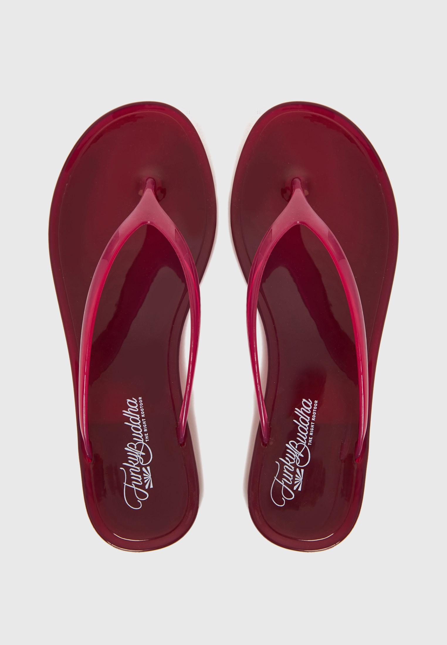 Γυναικείες σαγιονάρες φωτογραφία