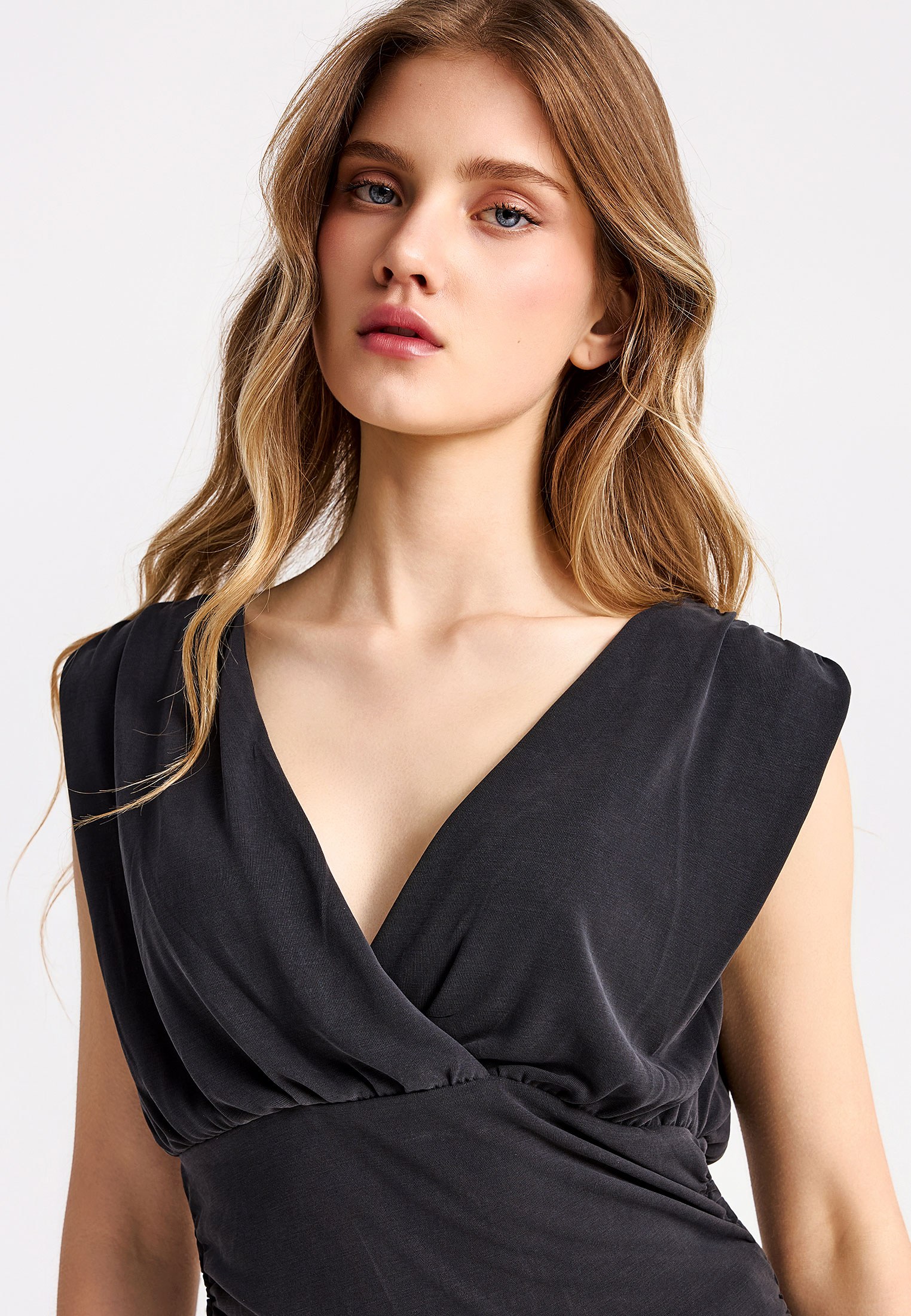 Γυναικείο αμάνικο τοπ