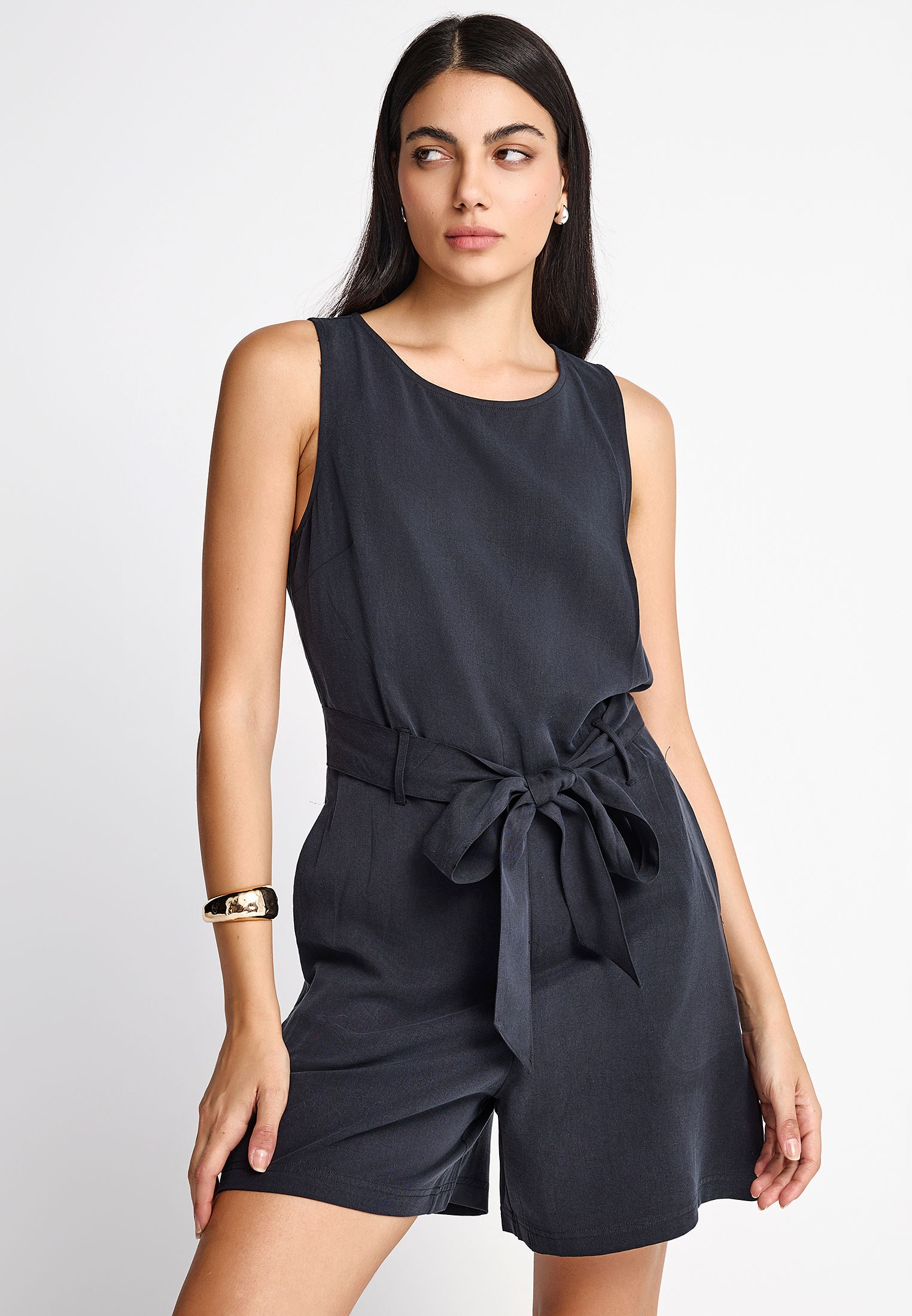 Ολόσωμη φόρμα lyocell με ζώνη