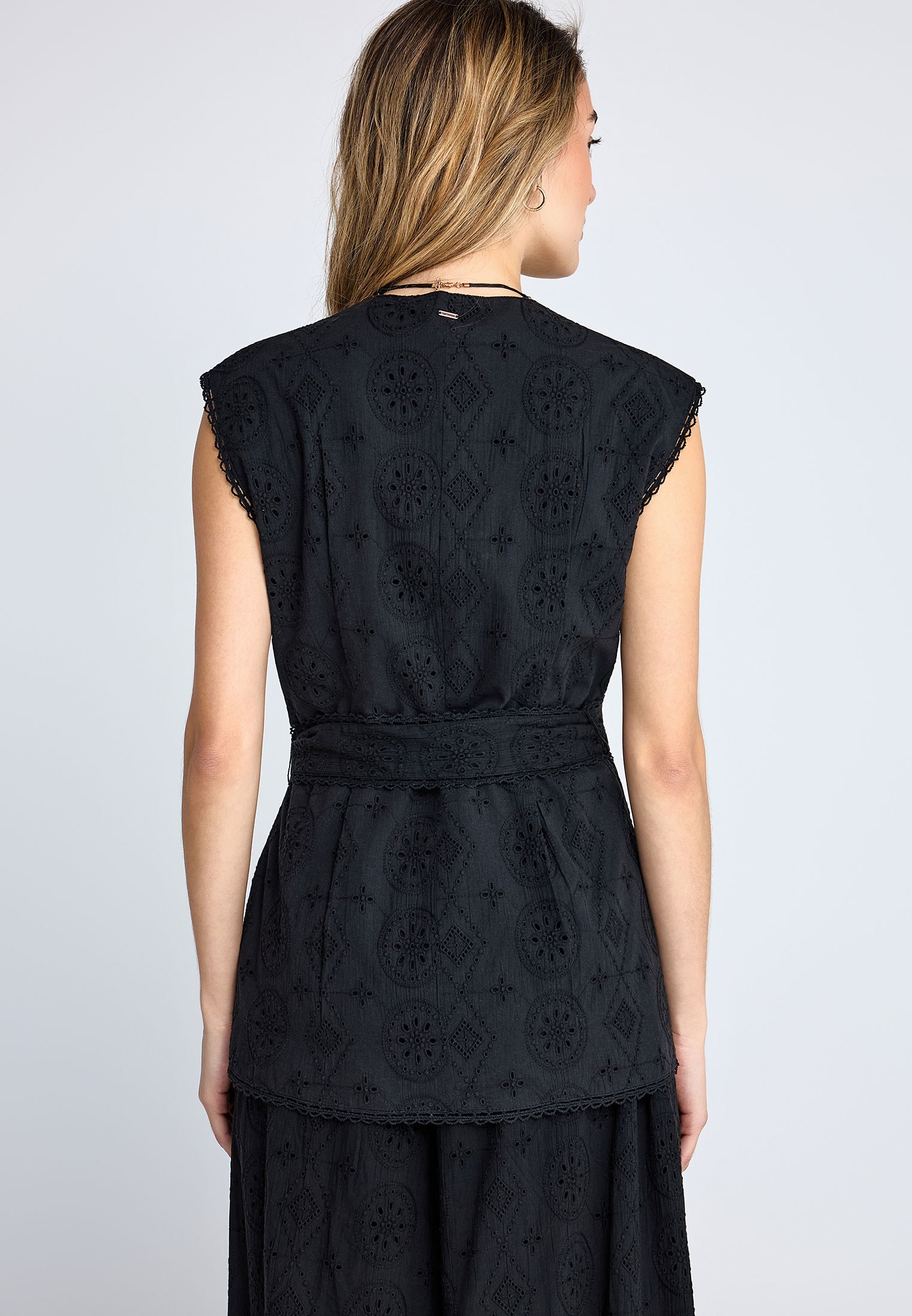 Women's Sleeveless Tops Funky Buddha Black