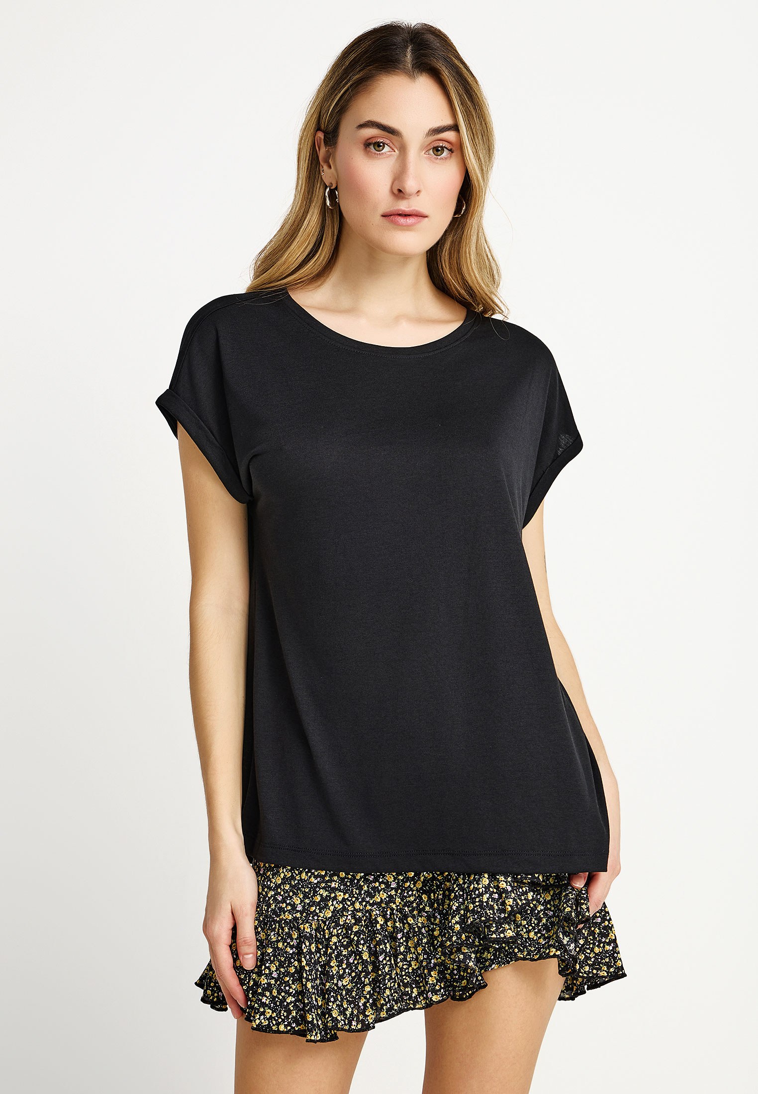 Γυναικείο t-shirt με στρογγυλή λαιμόκοψη - The basic collection