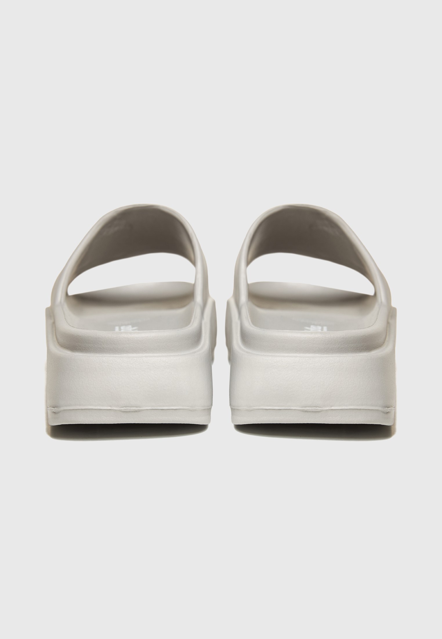 Women's Flip Flops Funky Buddha Gray