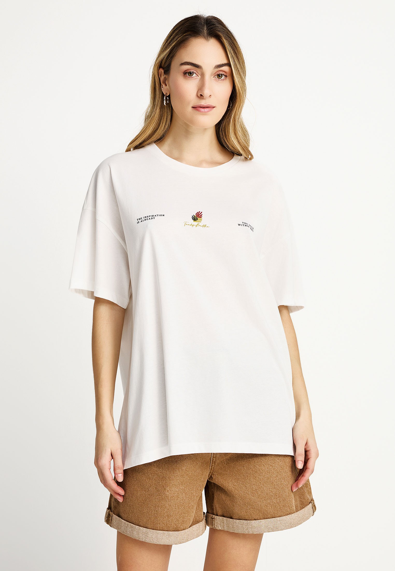 Loose fit t-shirt με τύπωμα στην πλάτη