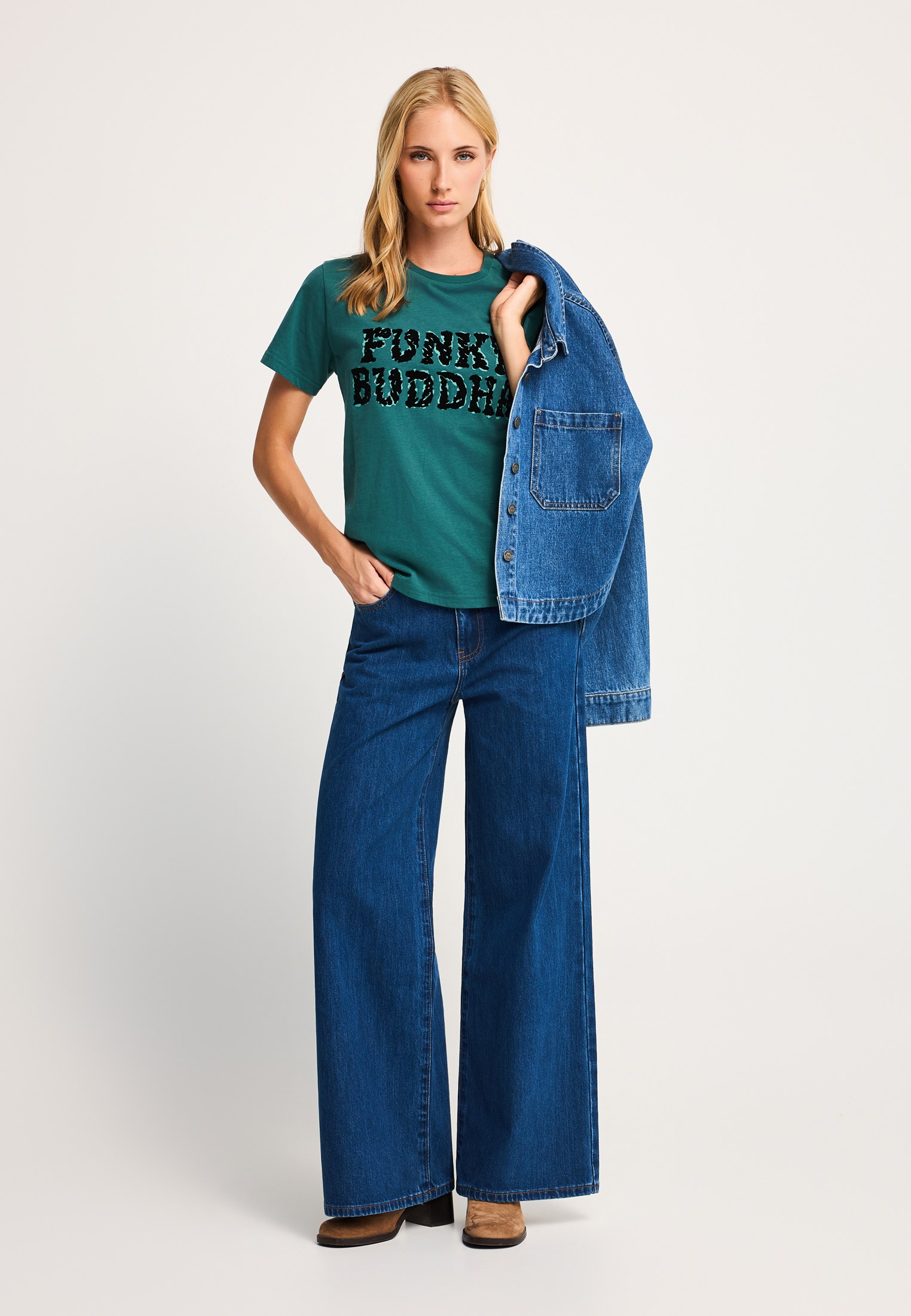 Βαμβακερό t-shirt με statement logo print