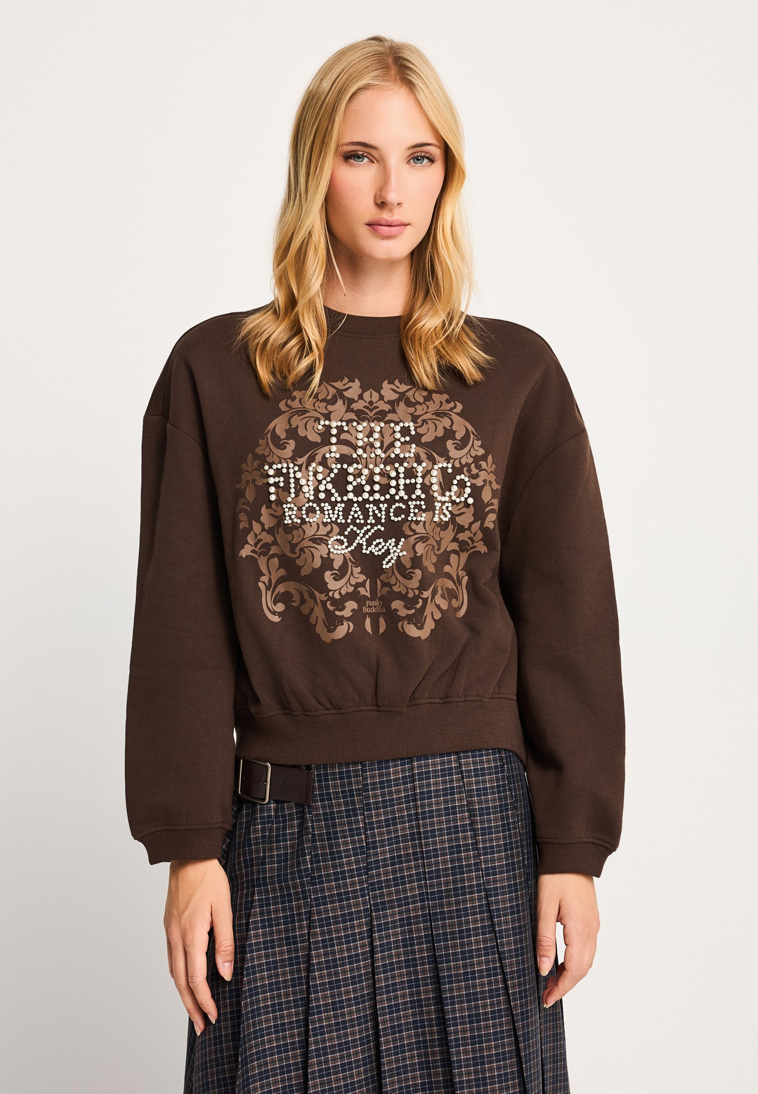 Γυναικείο loose fit fούτερ crewneck με πέρλες