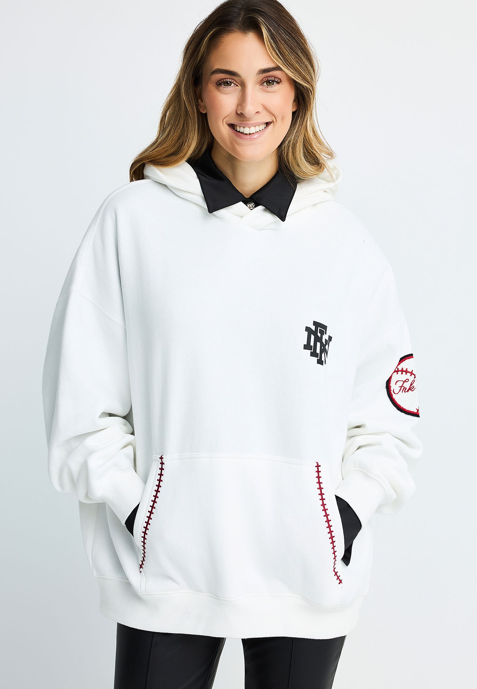 Γυναικεία μπλούζα φούτερ baseball style με κουκούλα