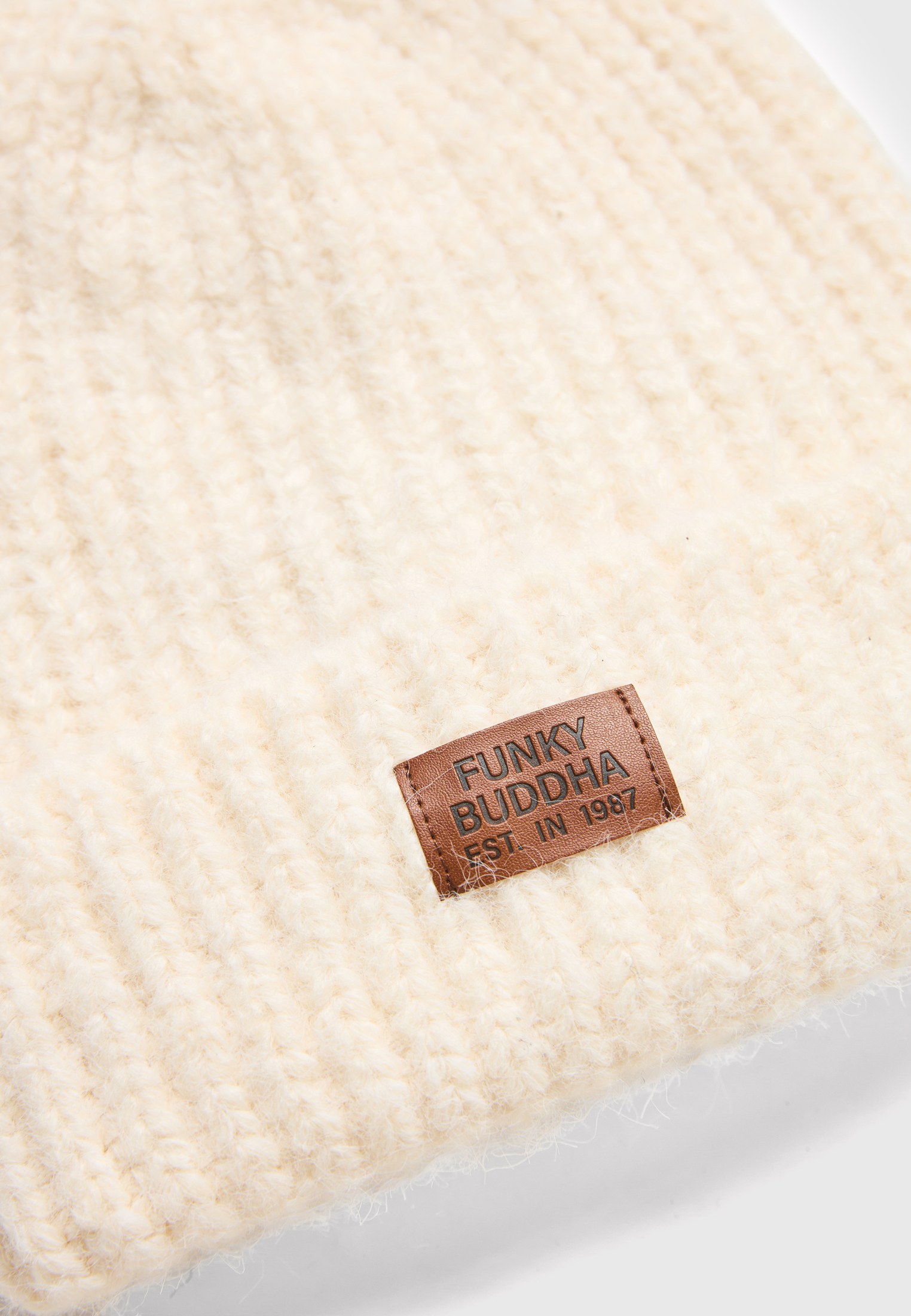 Πλεκτός σκούφος beanie με ρεβέρ