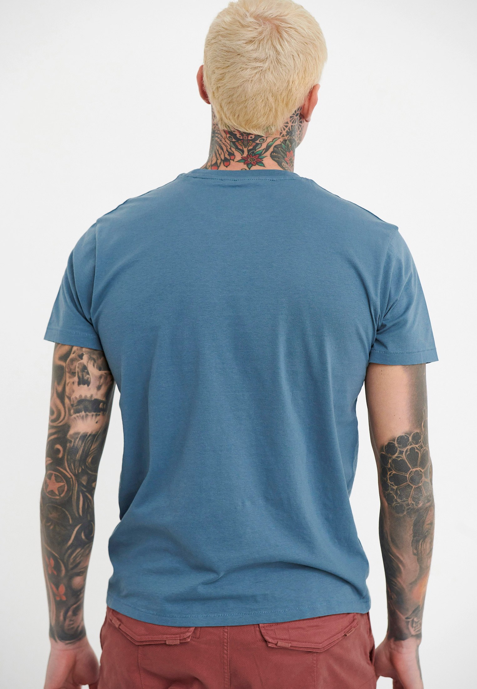 Essential t-shirt με λαιμόκοψη φωτογραφία