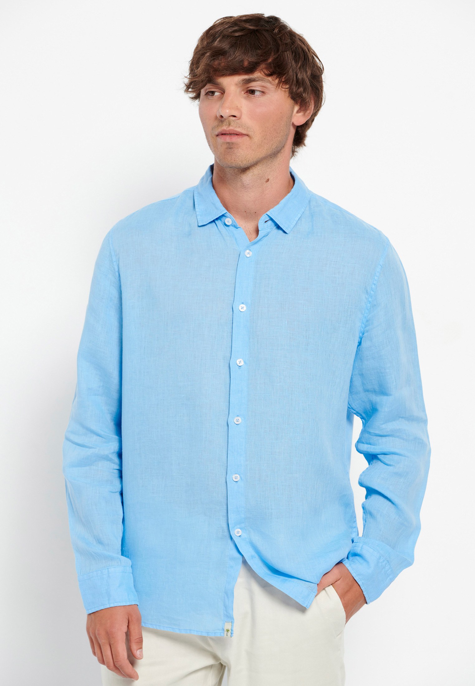 Essential λινό πουκάμισο φωτογραφία