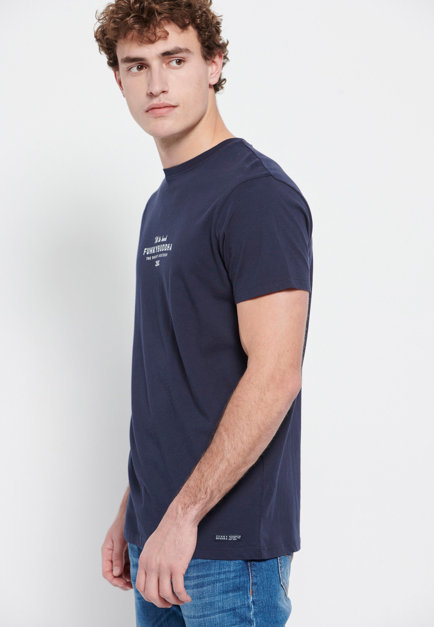 T-shirt με Funky Buddha τύπωμα στο στήθος φωτογραφία