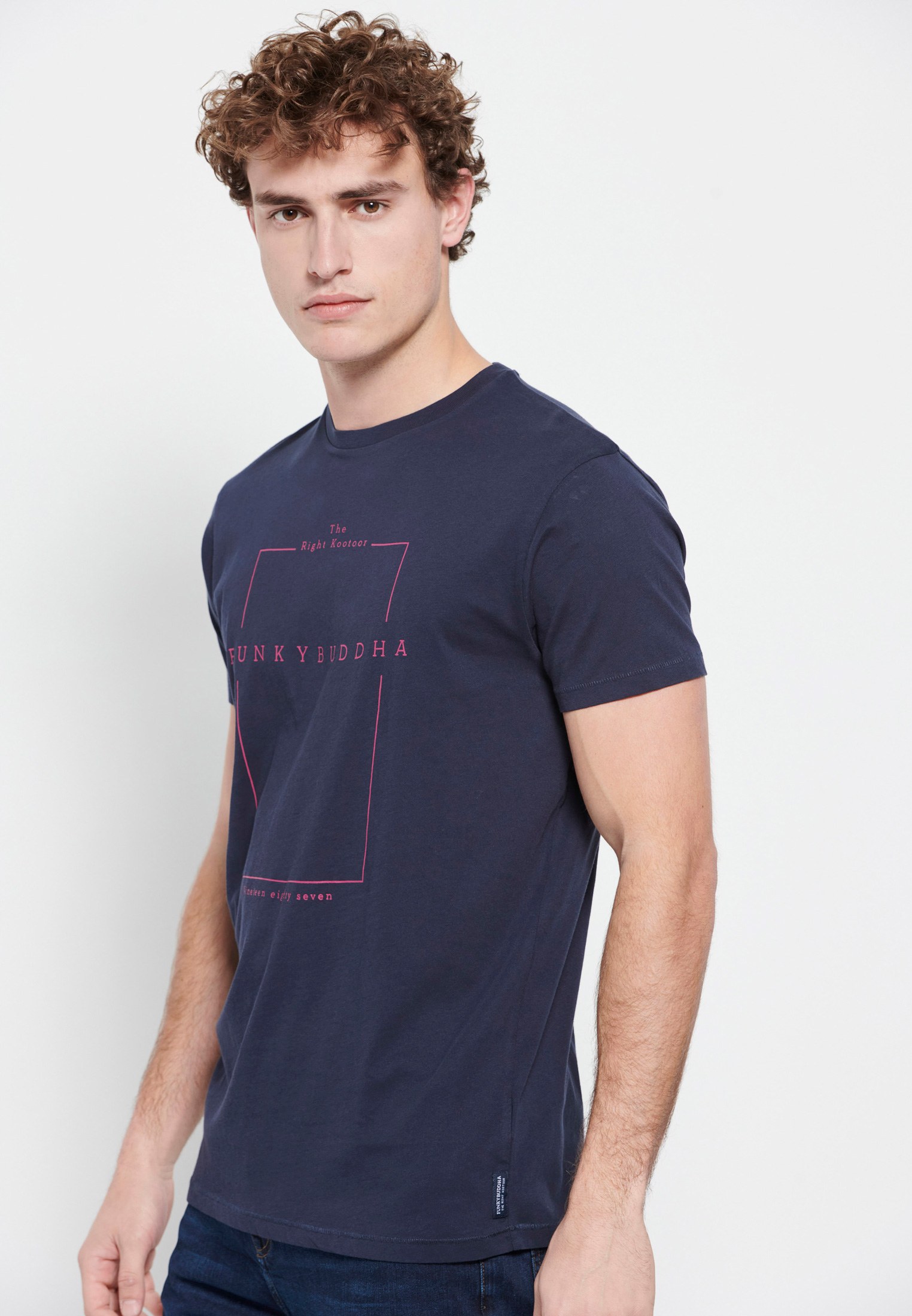 T-shirt με minimal branded τύπωμα φωτογραφία