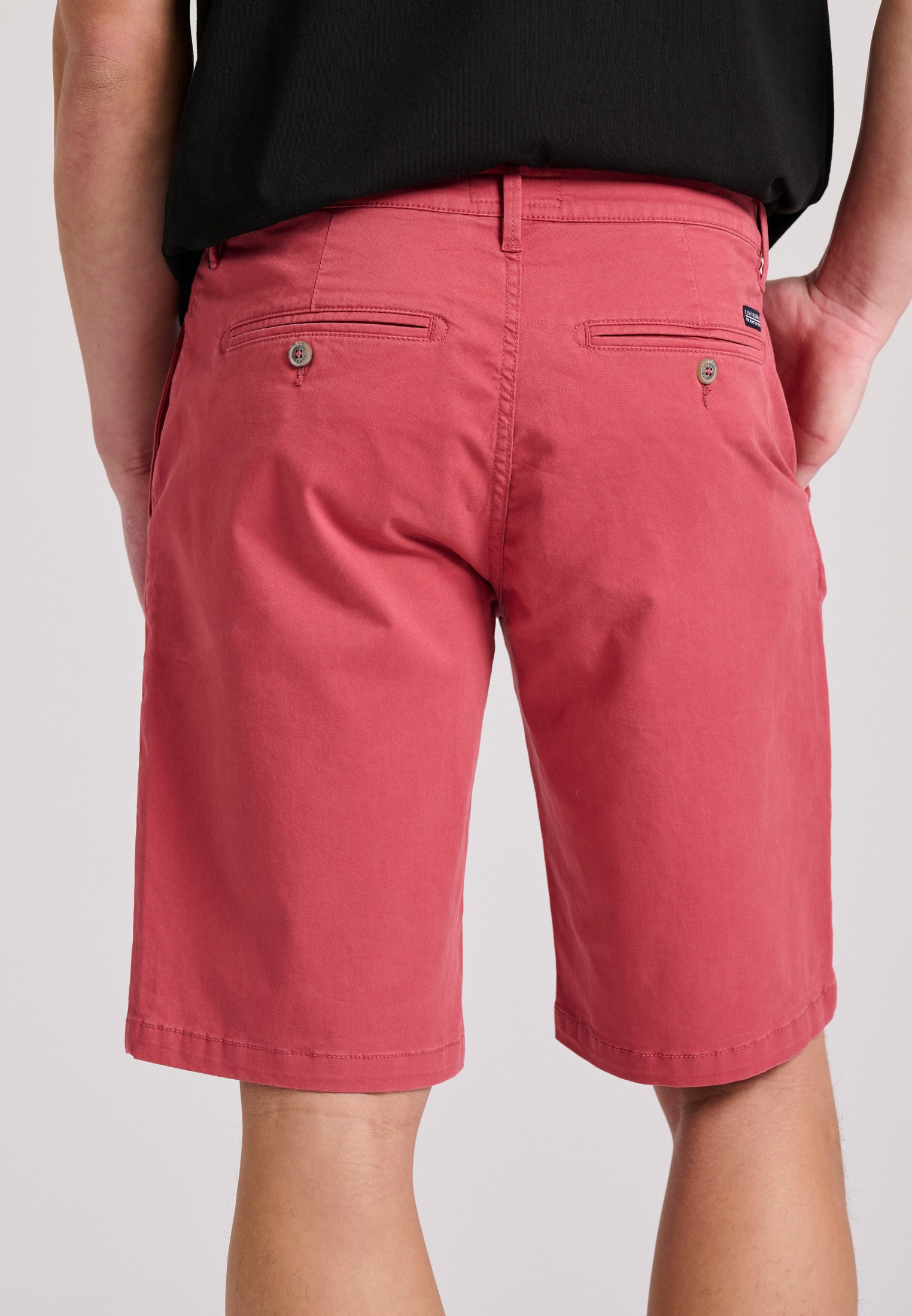 Ανδρική βερμούδα chino - The essentials