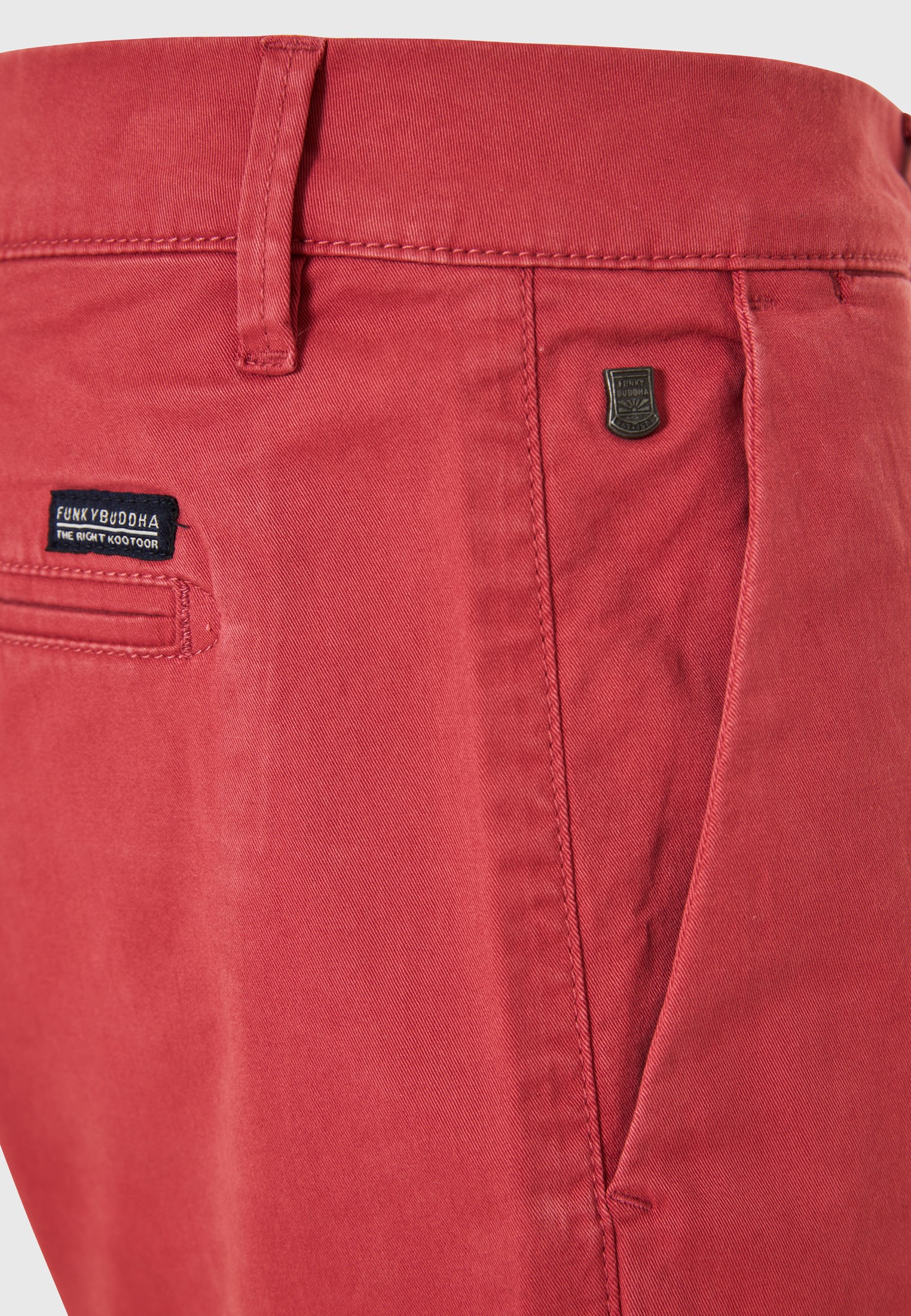 Ανδρική βερμούδα chino - The essentials