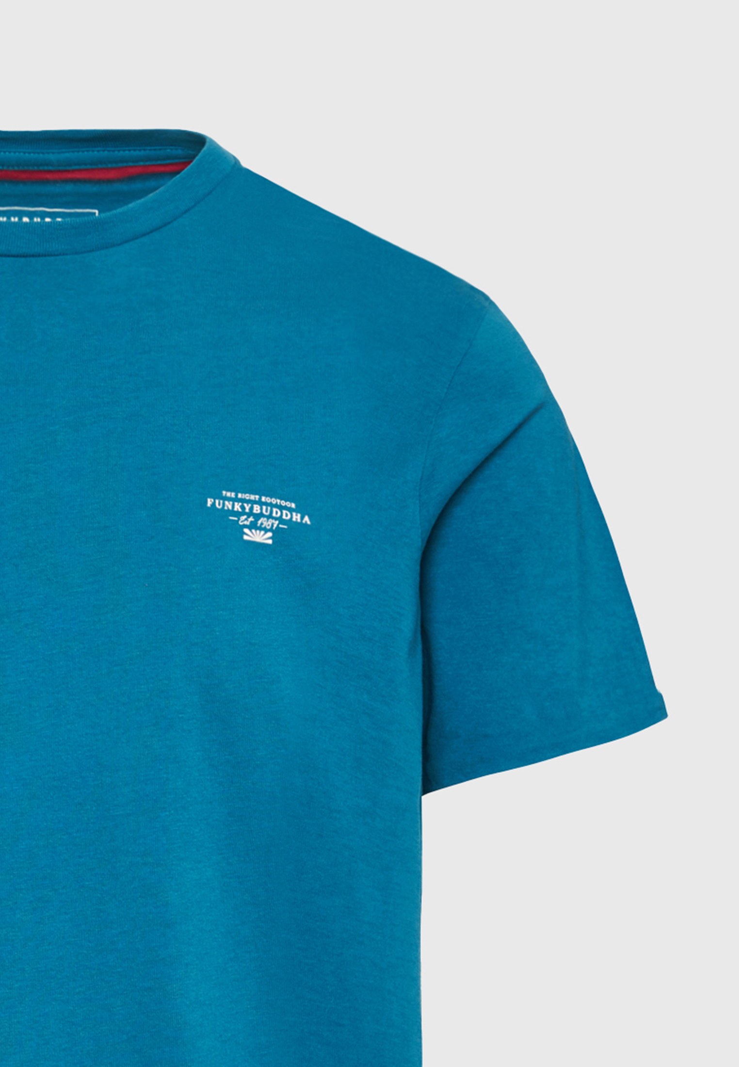 T-shirt με branded τύπωμα - The essentials