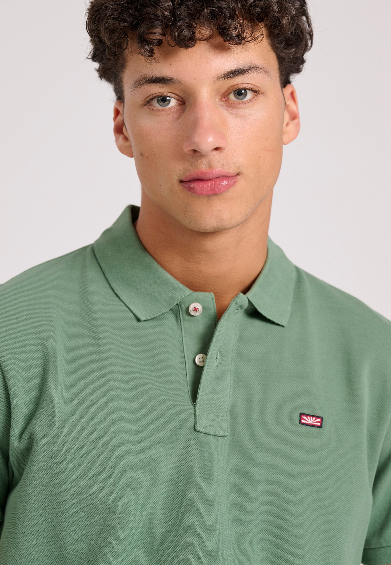 Essential polo μπλούζα με κεντημένο logo