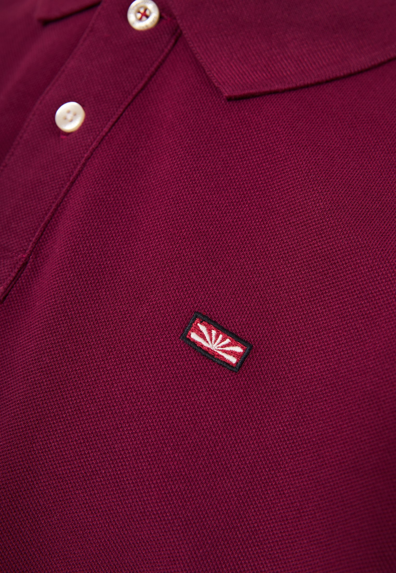 Essential polo μπλούζα με κεντημένο logo