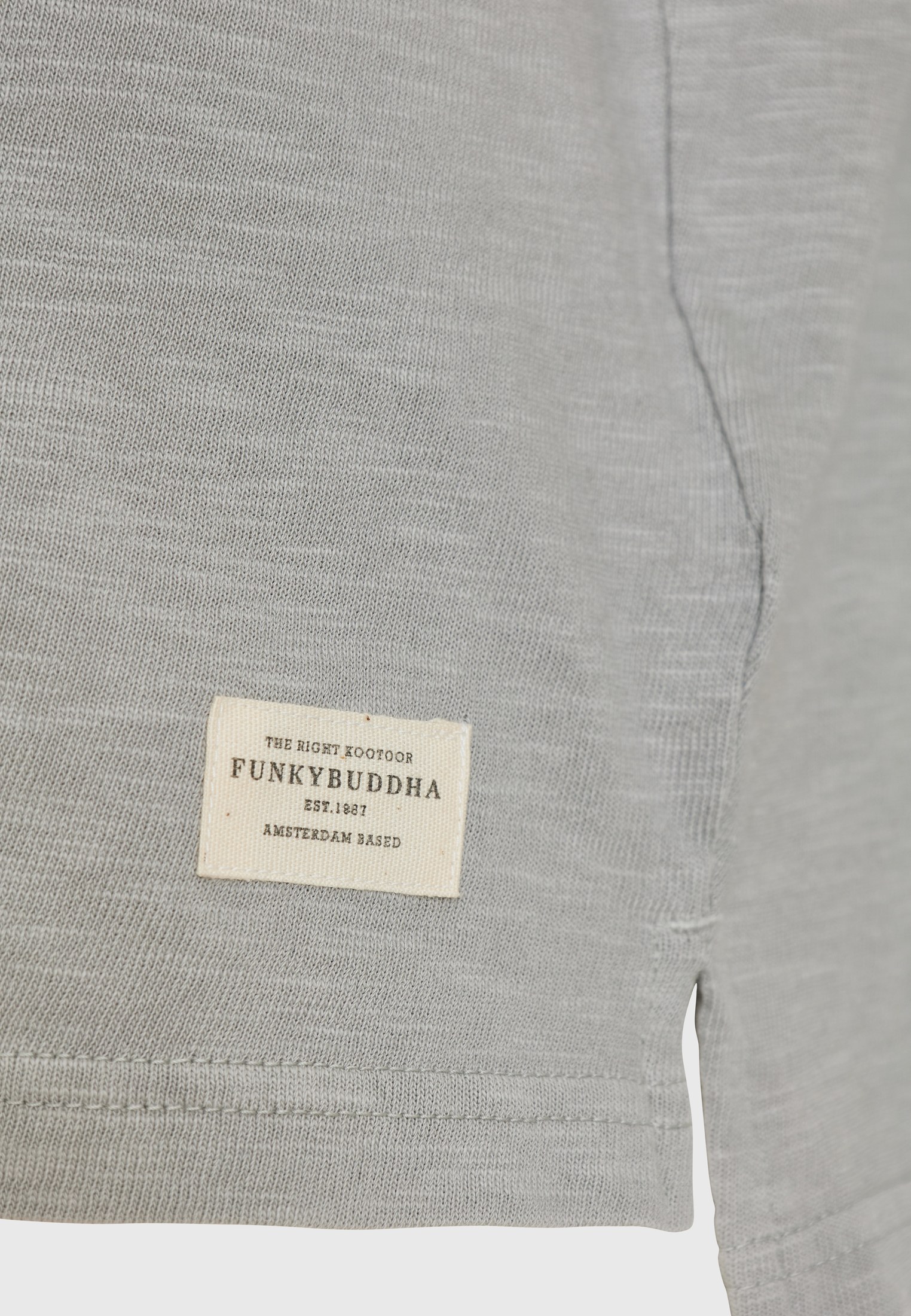 Relaxed fit t-shirt με τσέπη στο στήθος