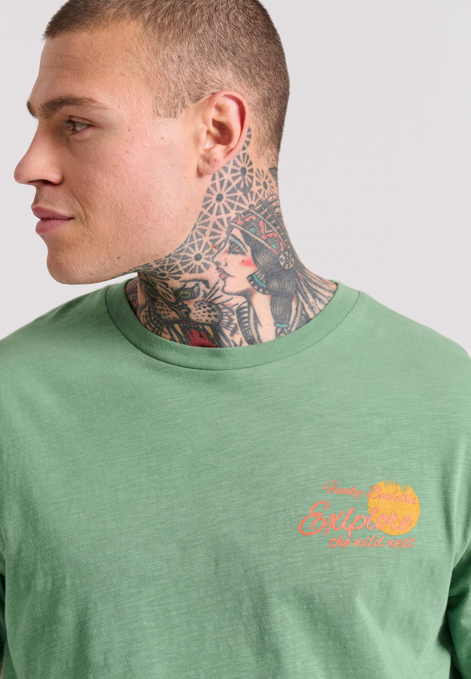 Relaxed fit t-shirt με τύπωμα στην πλάτη