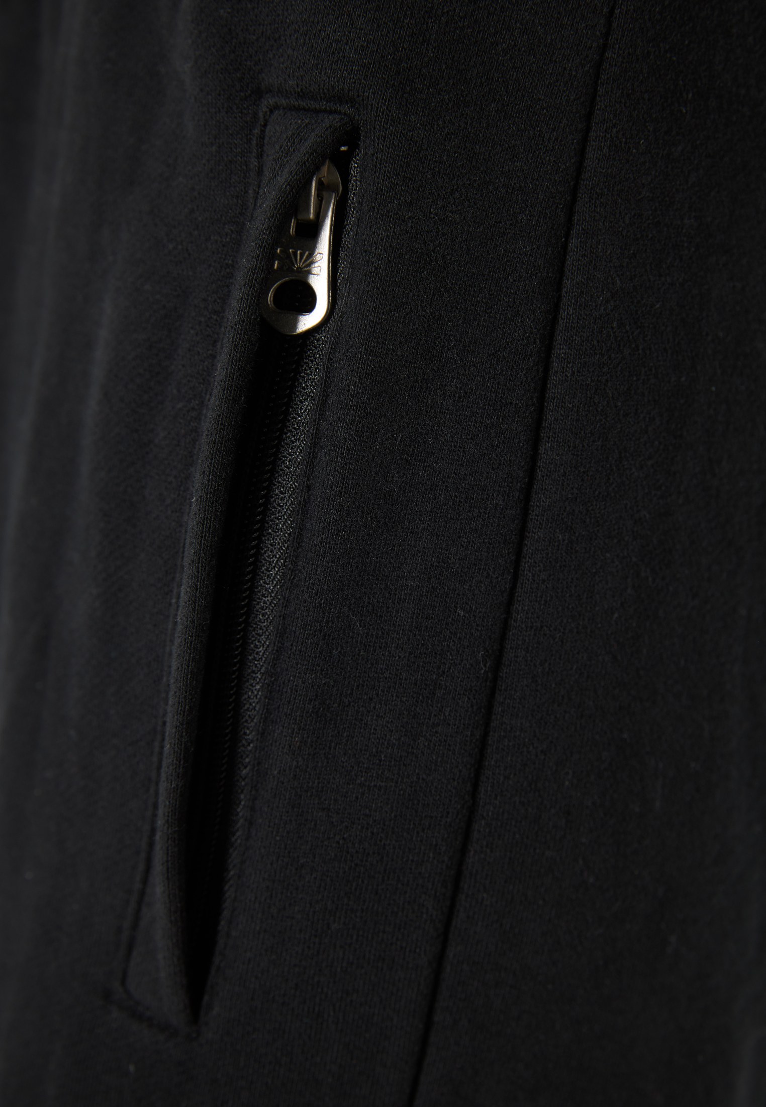 Essential wide leg fit αθλητική βερμούδα με raw cuts