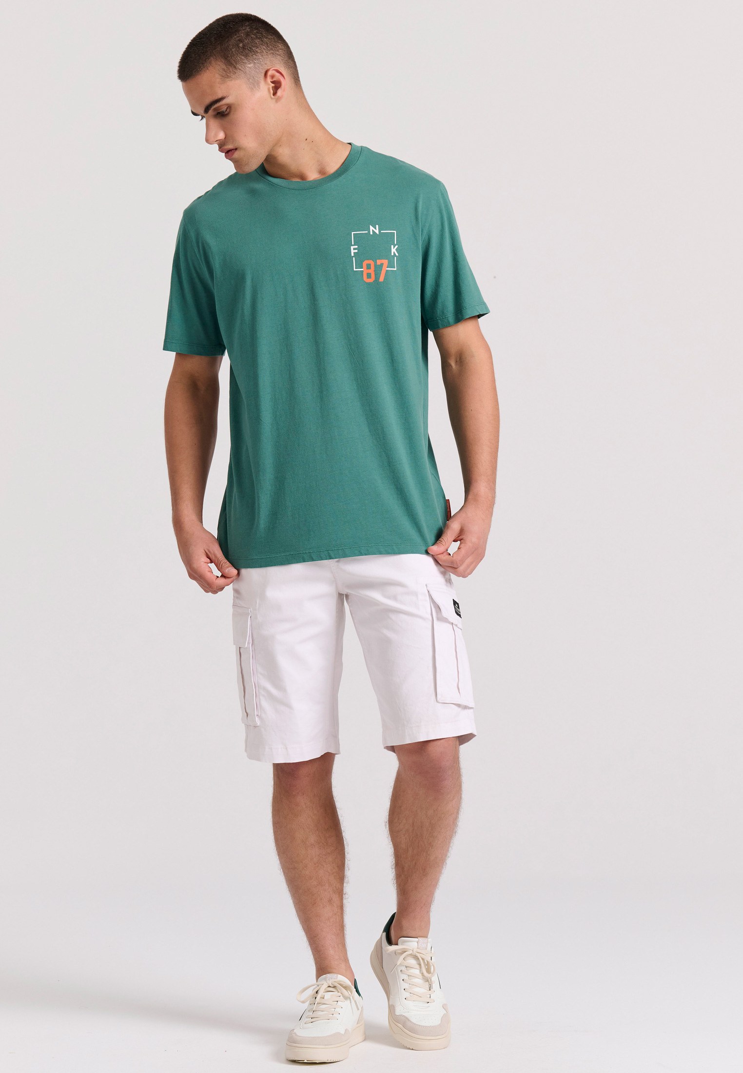 Relaxed fit t-shirt με text artwork τύπωμα στην πλάτη φωτογραφία