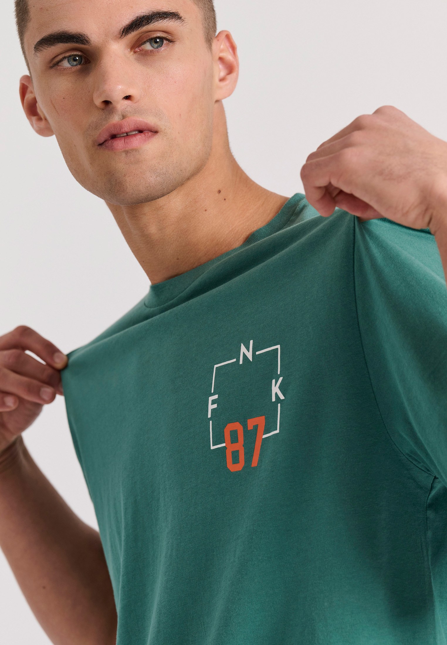 Relaxed fit t-shirt με text artwork τύπωμα στην πλάτη φωτογραφία