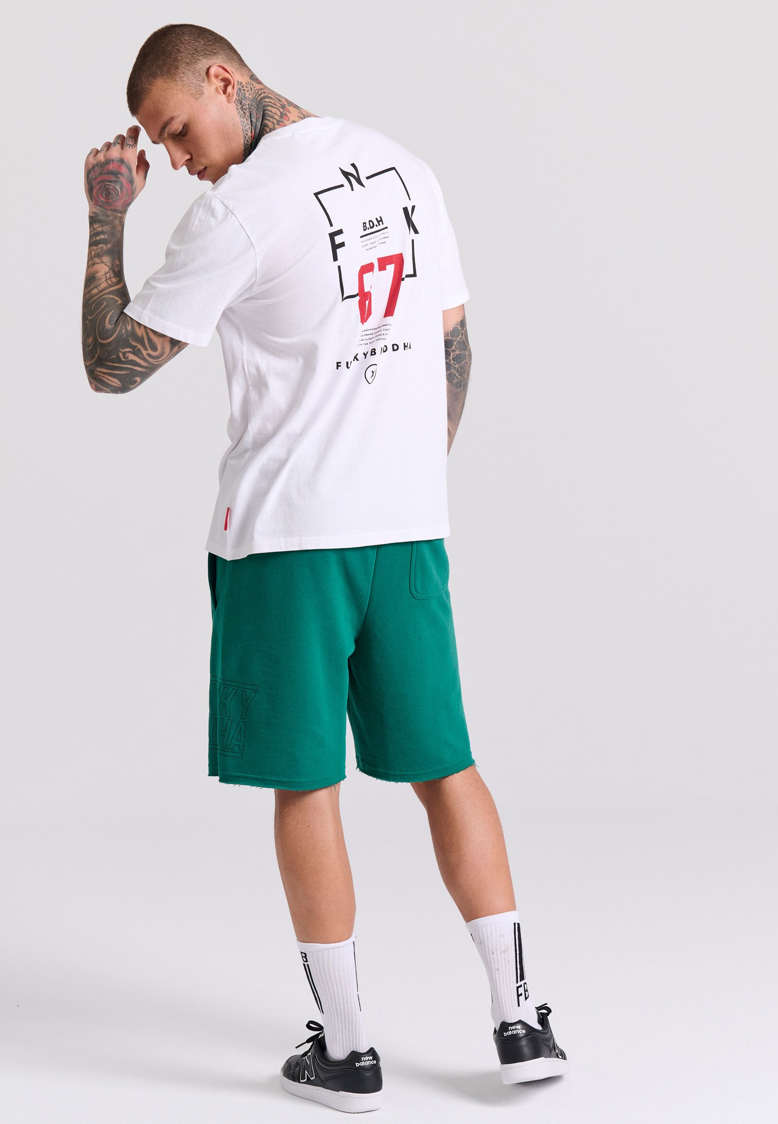 Relaxed fit t-shirt με text artwork τύπωμα στην πλάτη φωτογραφία